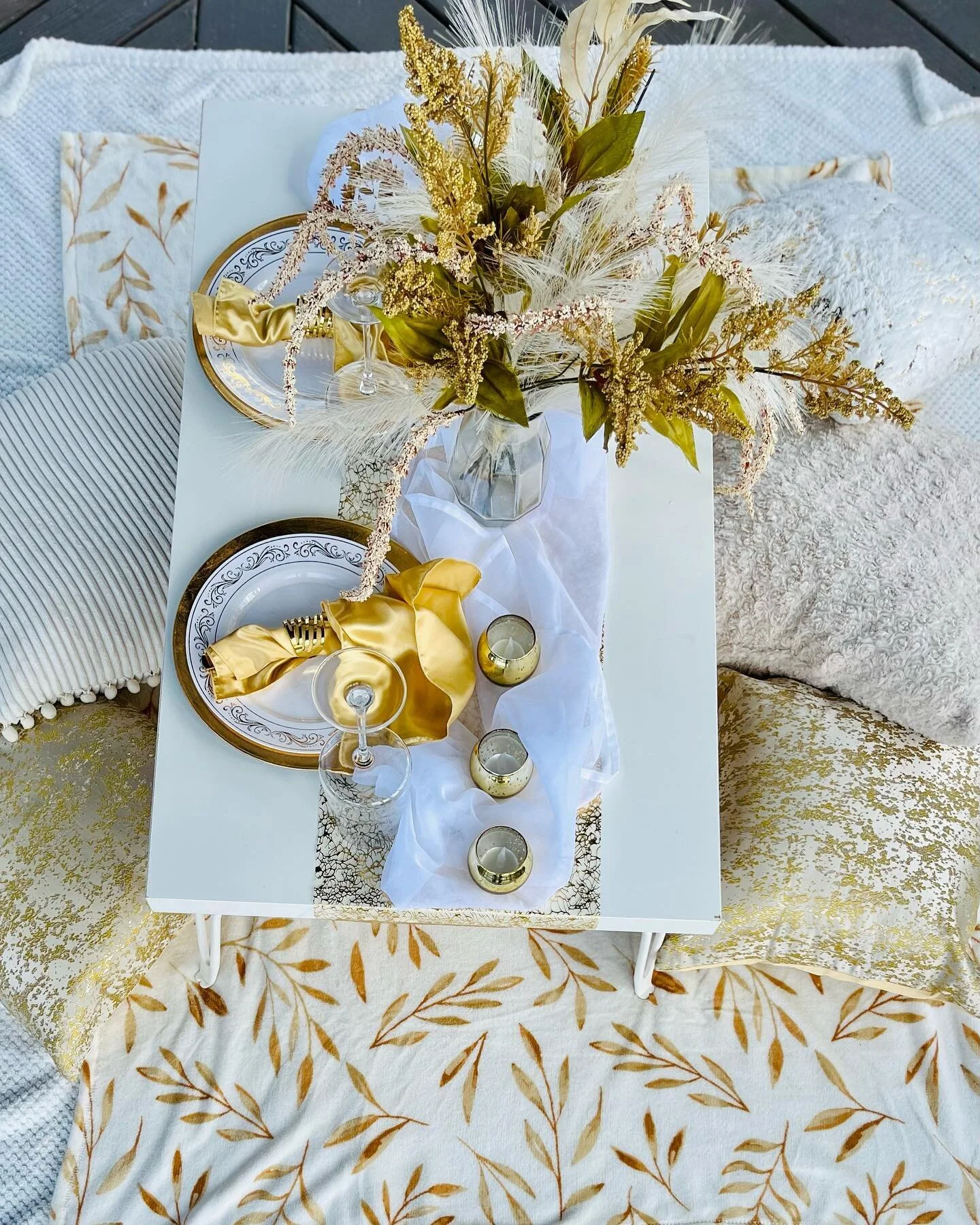 Lovers , Friends &amp; Family - Get connected and take advantage of  the beautiful weather ! 
Kreative Miracles will give you the best experience and all you have to do is relax and enjoy each others company ! 
#relax #fyp #raleigh #decor #nc #picnic