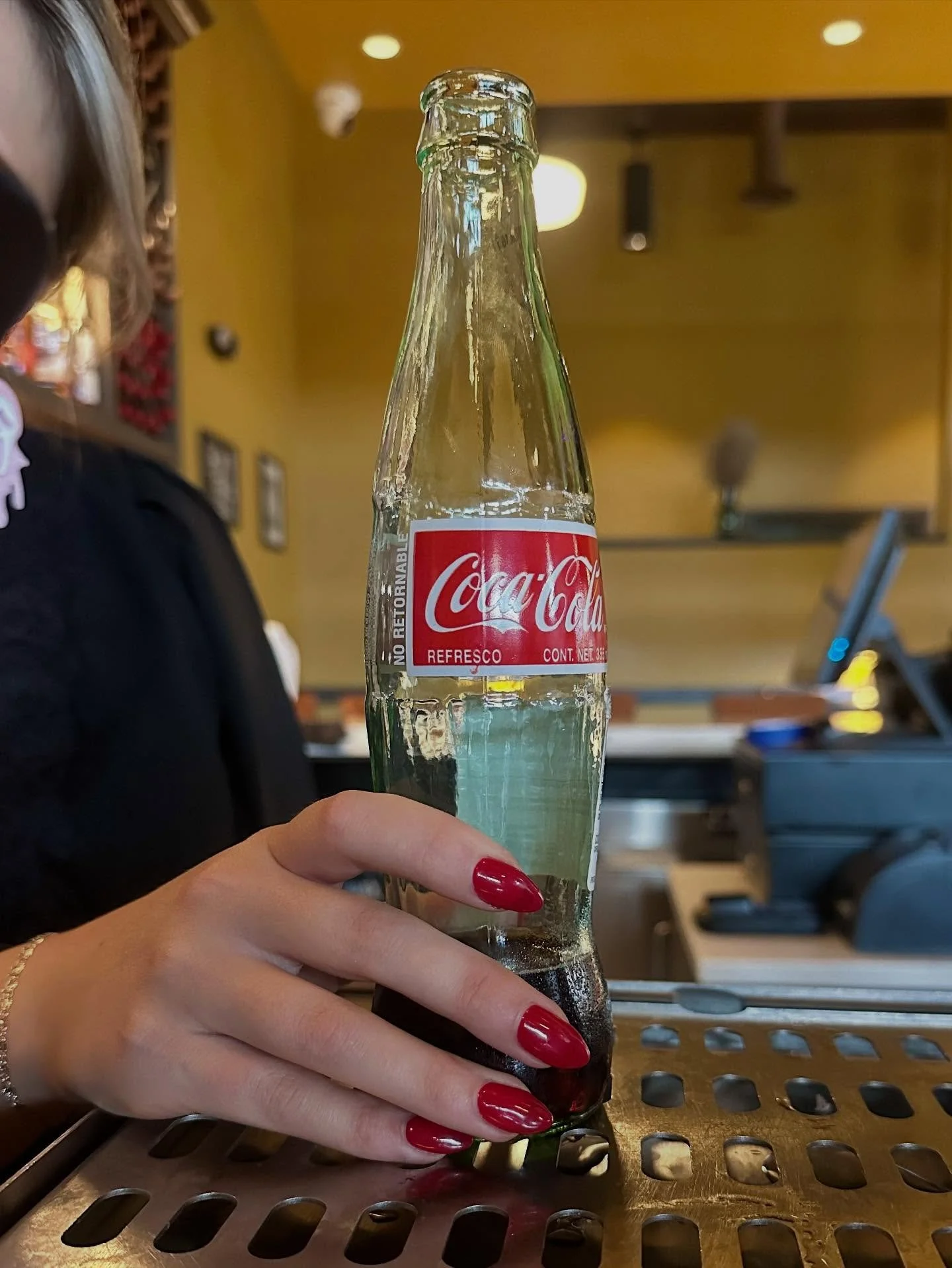 Nails I did on my coworker caught in bartending action 🍒

#cocacola #nailtechnician #freshnails💅 #cherryred #redaesthetic