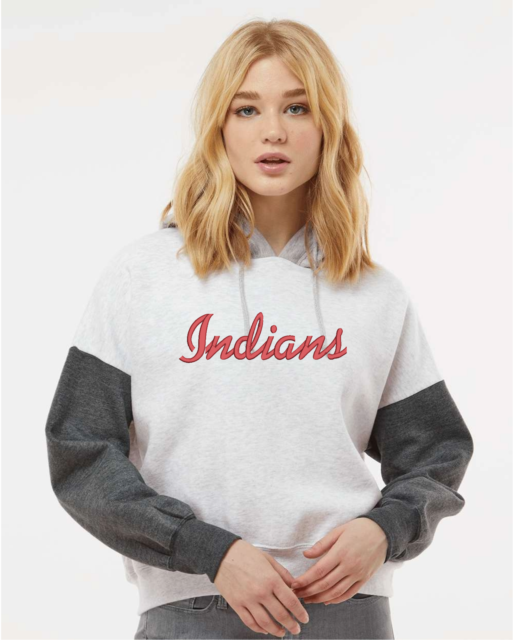 EXCL-PREODER-W23716-EMBCH19-MODEL.png