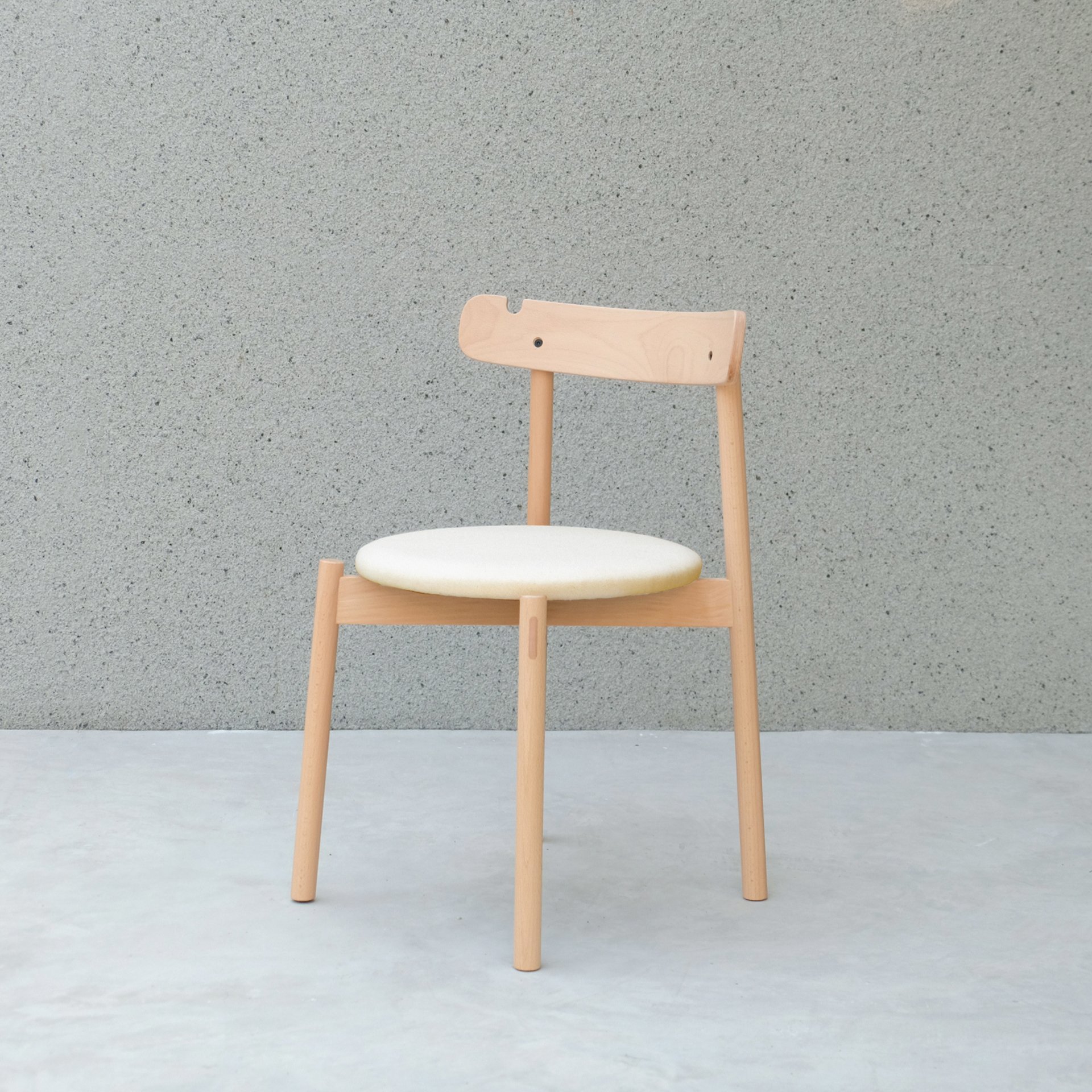 Plus-chair_Pure-Natural_02.jpg