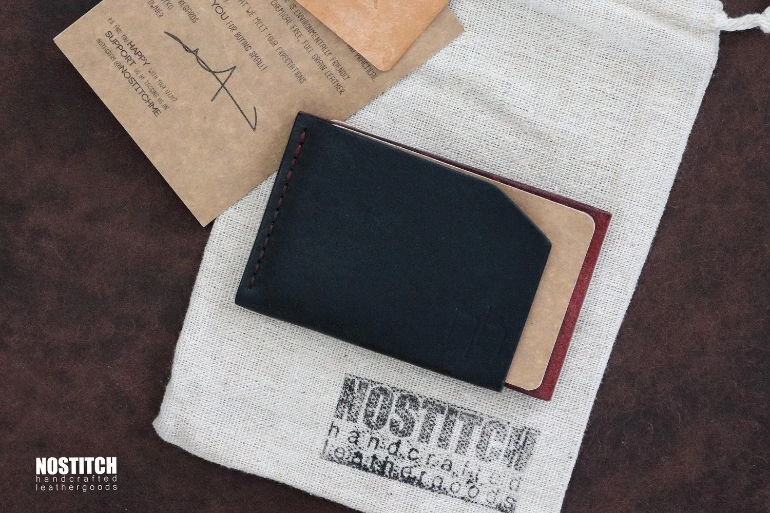 cards sleeve for up to 6 bank cards. minimalist design cards wallet