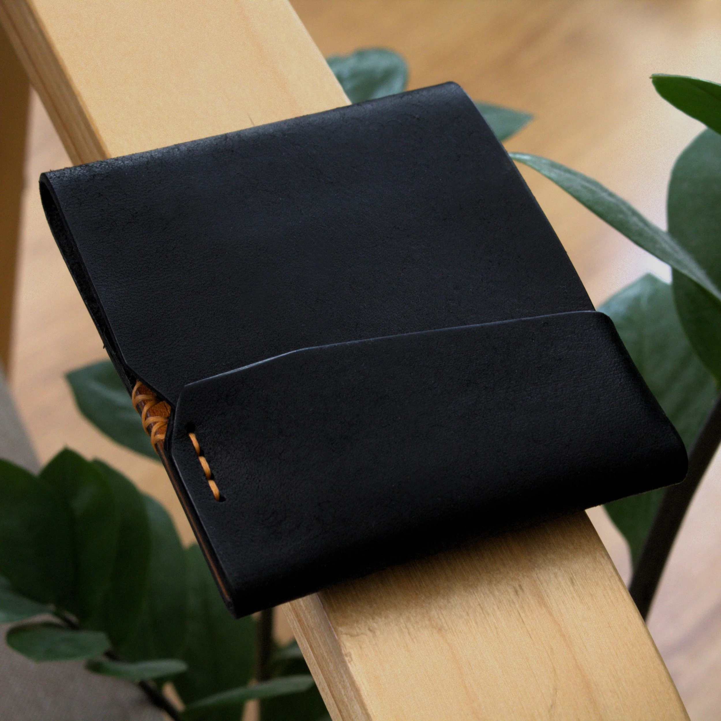 small leather wallet for credit cards K-BM-OM.JPG