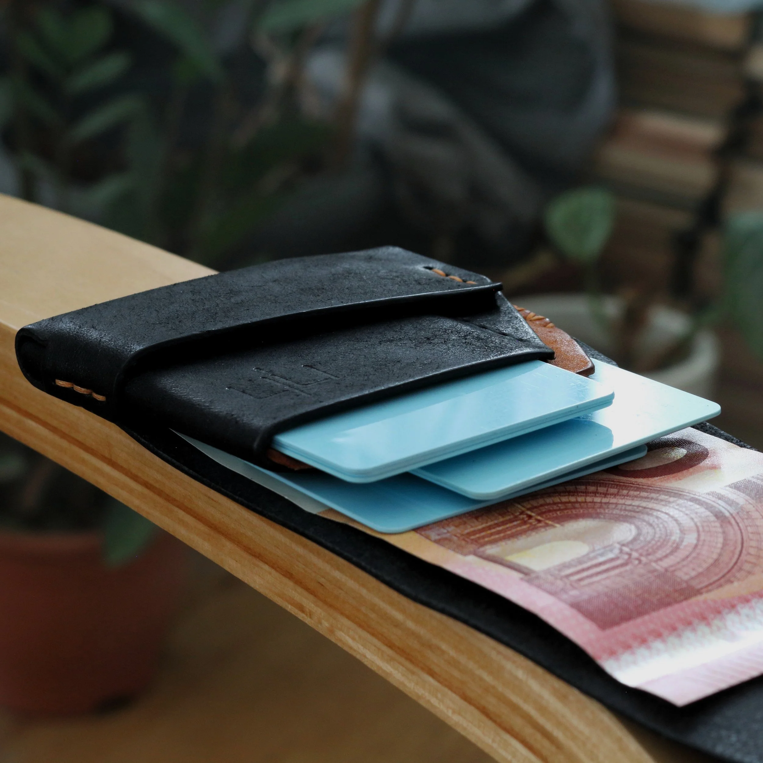 black leather slom wallet K-BM-OM.JPG