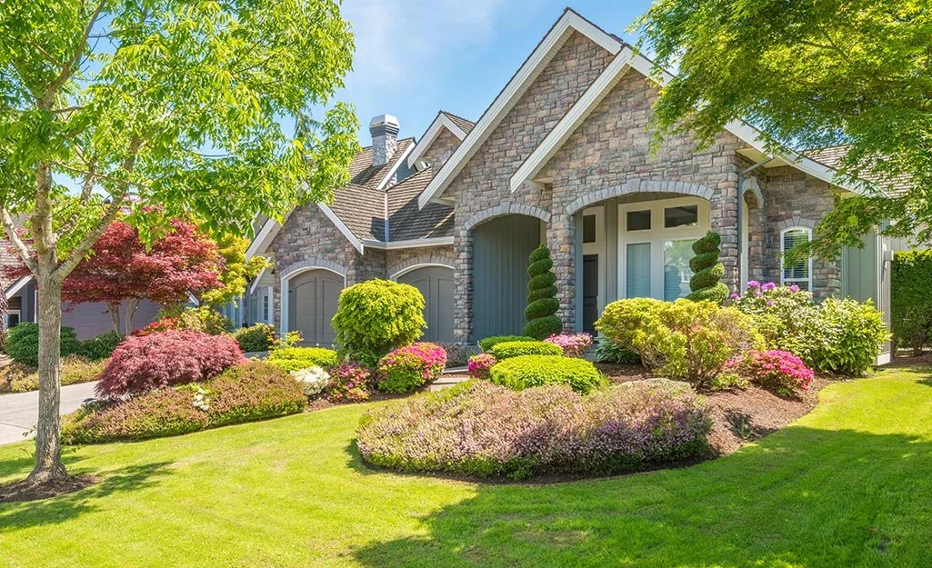 Lawn care and landscaping services for a residential home in Libertyville IL