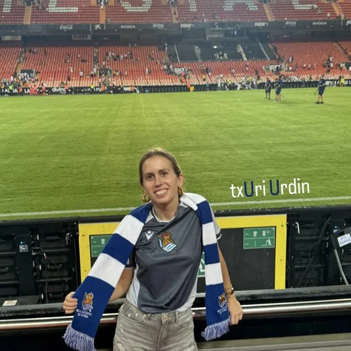 9. SOL BLANCH  txuri urdin