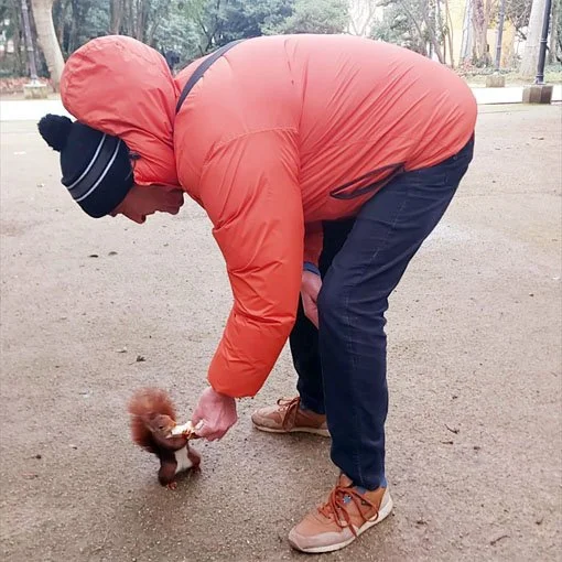 23. MARI ANGELES LATORRE (amistad en el parque)