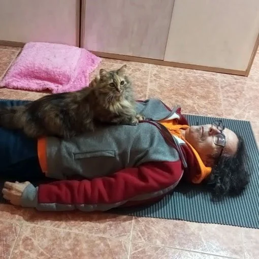 19. MANUEL FUSTER ( yoga en compañía)