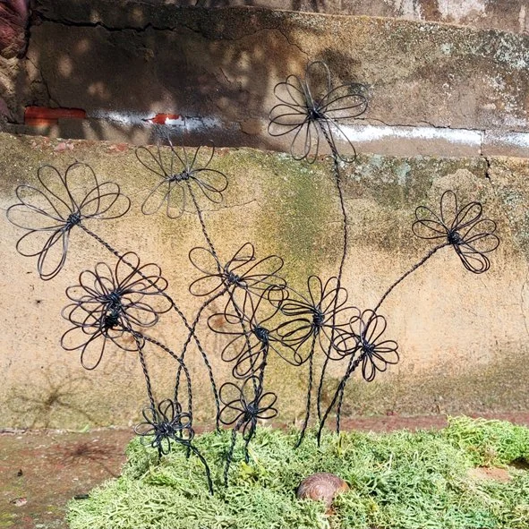 18 M ÁNGELES LATORRE