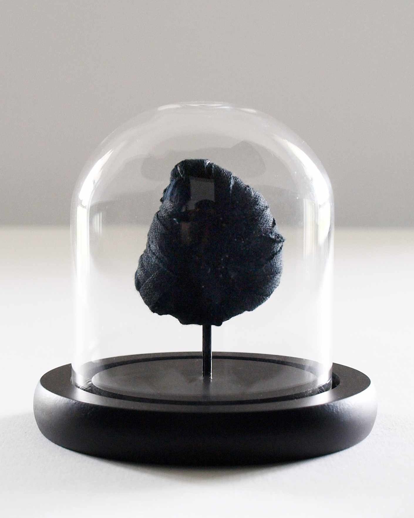 Pull+Yourself+Together+2023+-+glass+-+Kate+McDonnell+%C2%A9+2023+small+01.jpg