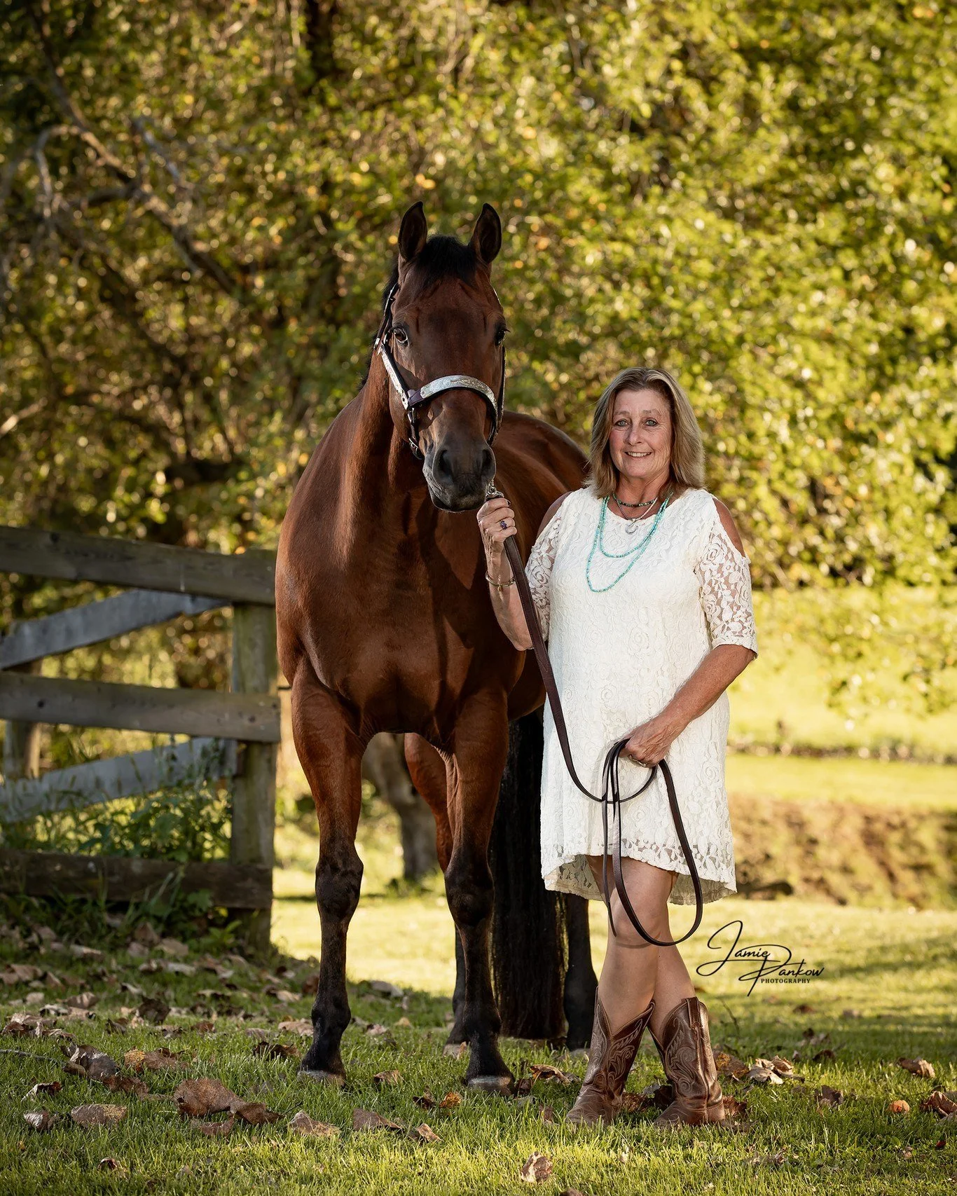 Good horses make ordinary afternoons feel pretty special.
.
.
.
#JamiePankowPhotography #HorseAndRider #EquinePortraits #HorseGirlLife #LifeWithHorses #HorseLovers #EquestrianLifestyle #HorsePhotography #EquinePhotography #HorsePhotographer #HorsePeo