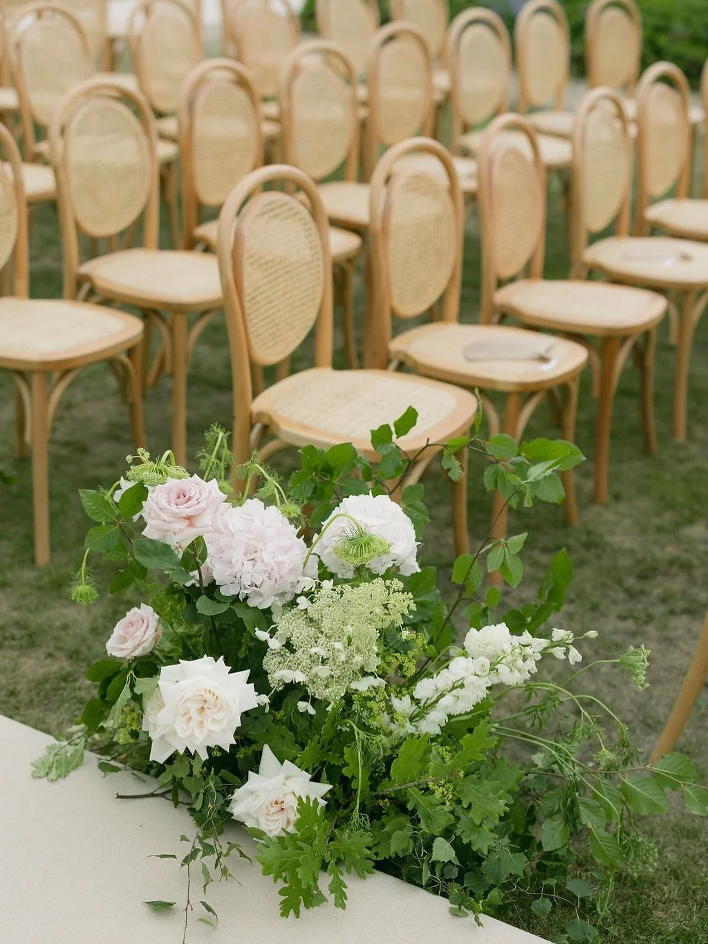 The Margot Chairs have been finding their feet this season, and this was their very first wedding ceremony. Safe to say, they were thrilled to be invited!

Effortlessly blending into the setting, framed by exquisite florals from @dreamboatsandcarouse