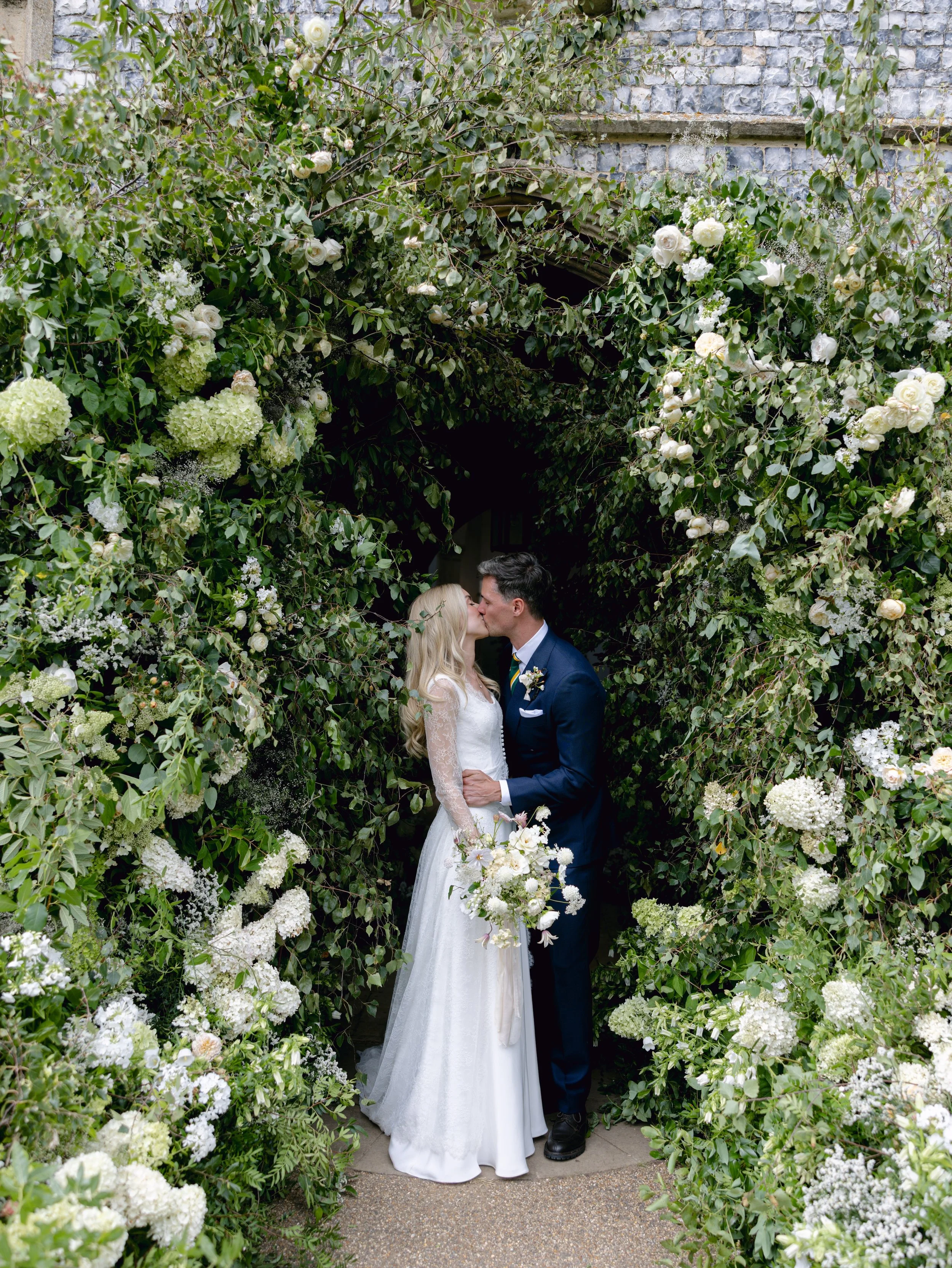 sophia-hugh-wedding-hollyclark-564.jpg