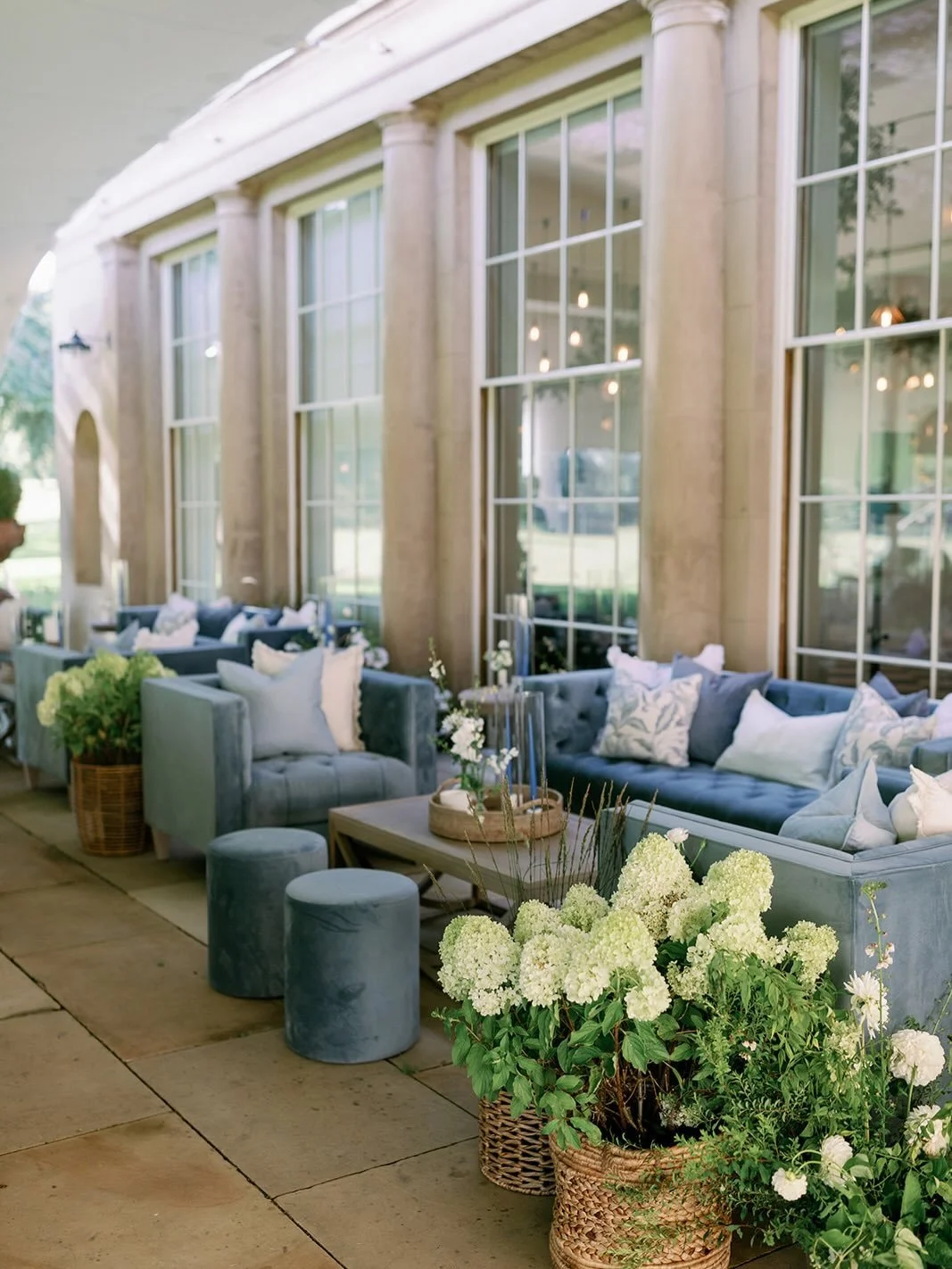 Spring colours always feel right this time of year, especially leading up to Easter. Softer tones, light blues and natural shades start to come through, and everything feels a bit fresher and more relaxed.

Our Blue Sienna range feels especially at h