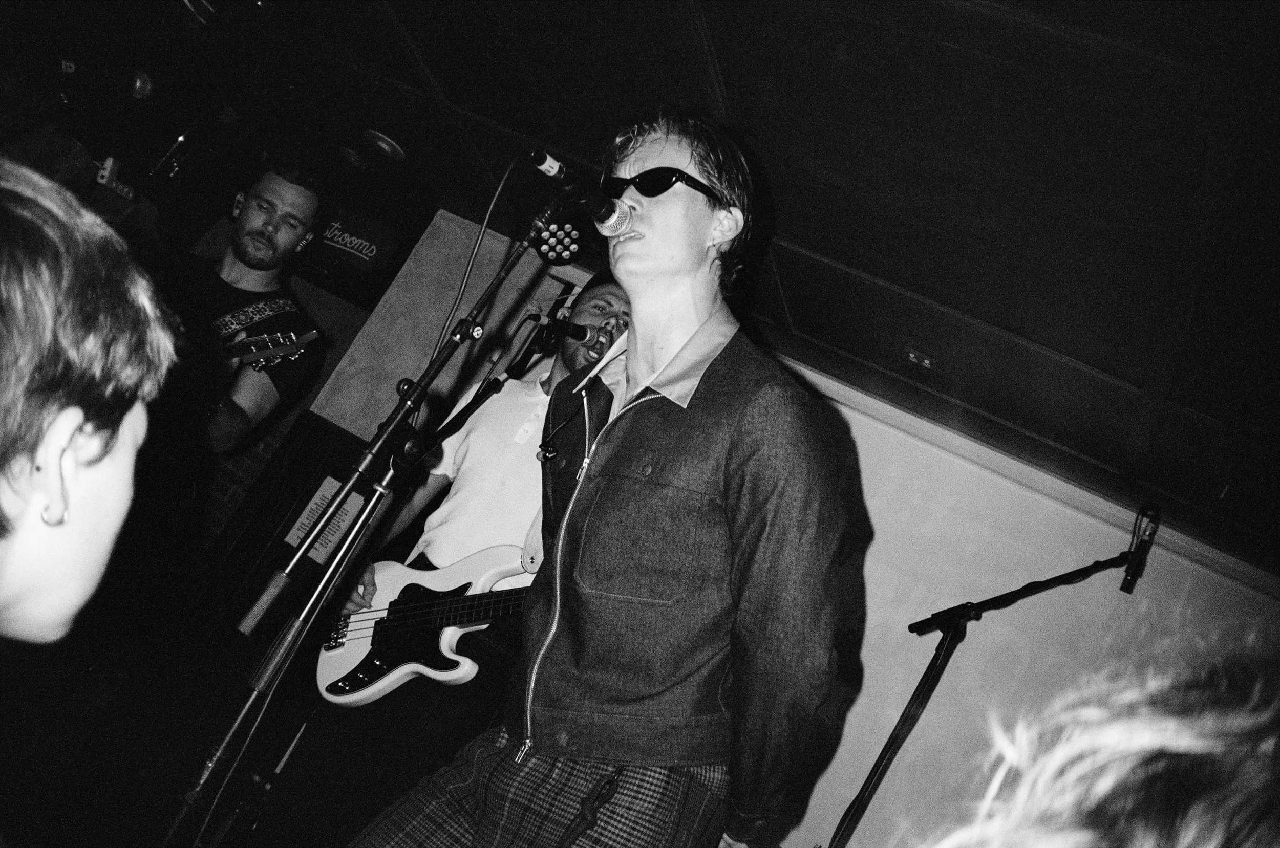 Mac The Knife 111025 Free Rein Media_03.jpg