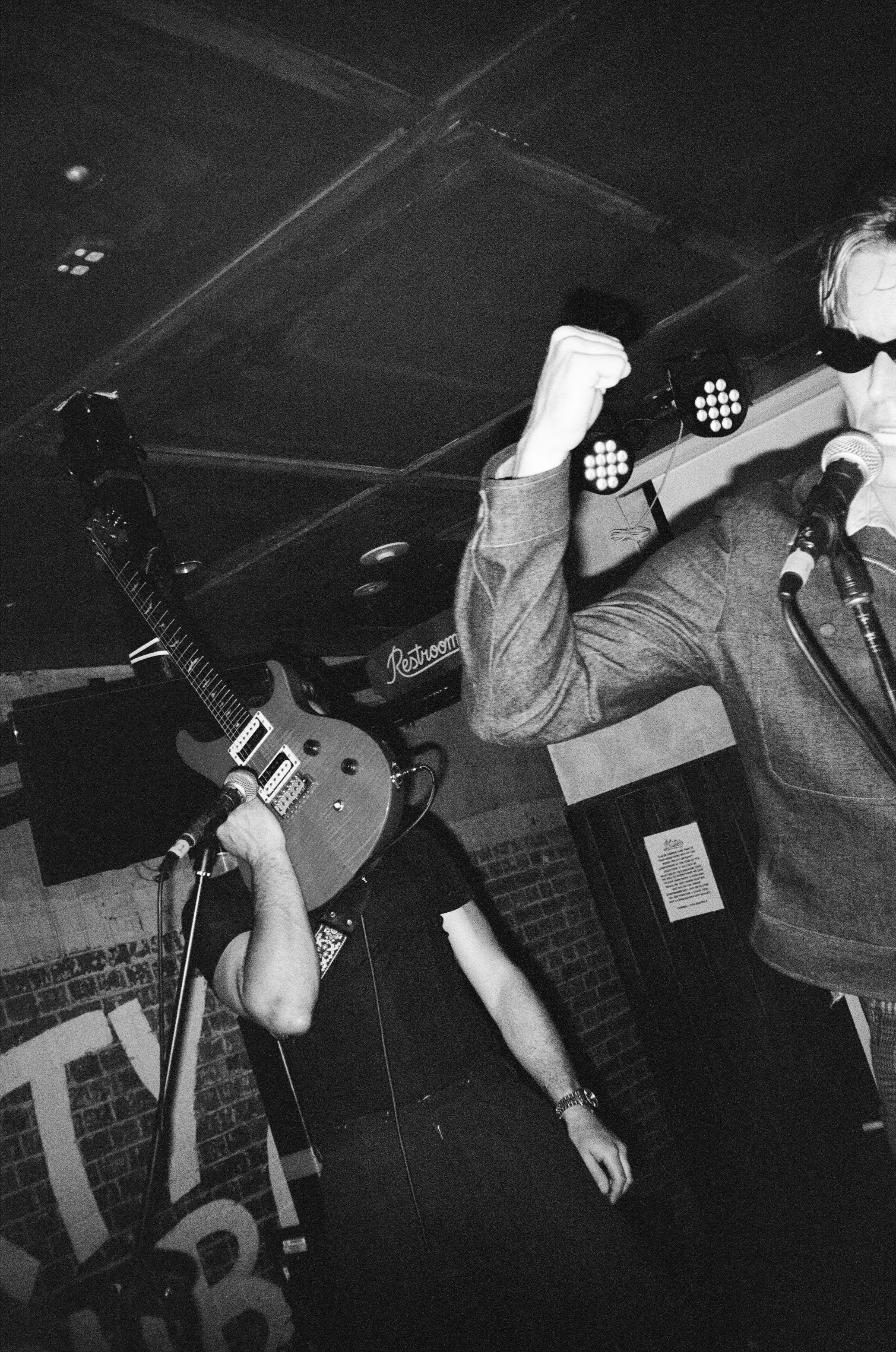 Mac The Knife 111025 Free Rein Media_07.jpg