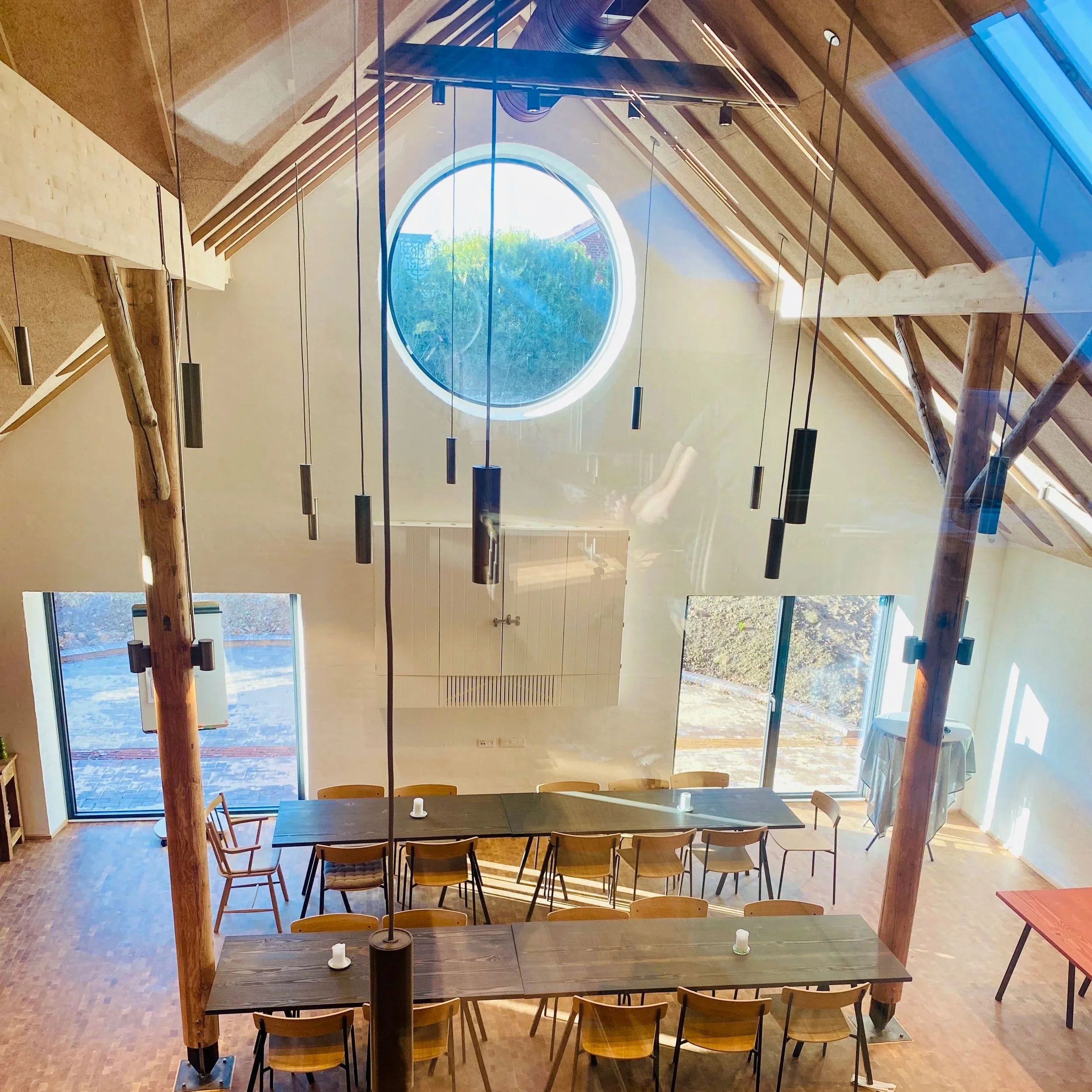 Dagsretreat med yoga og keramik på Stjær Bakkegård