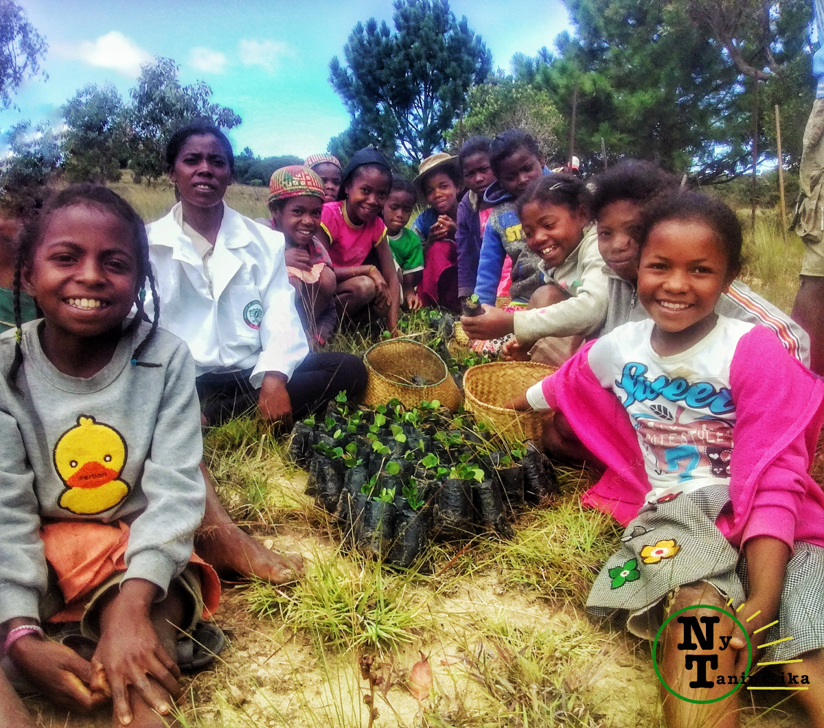 ree planting by schools & community.png