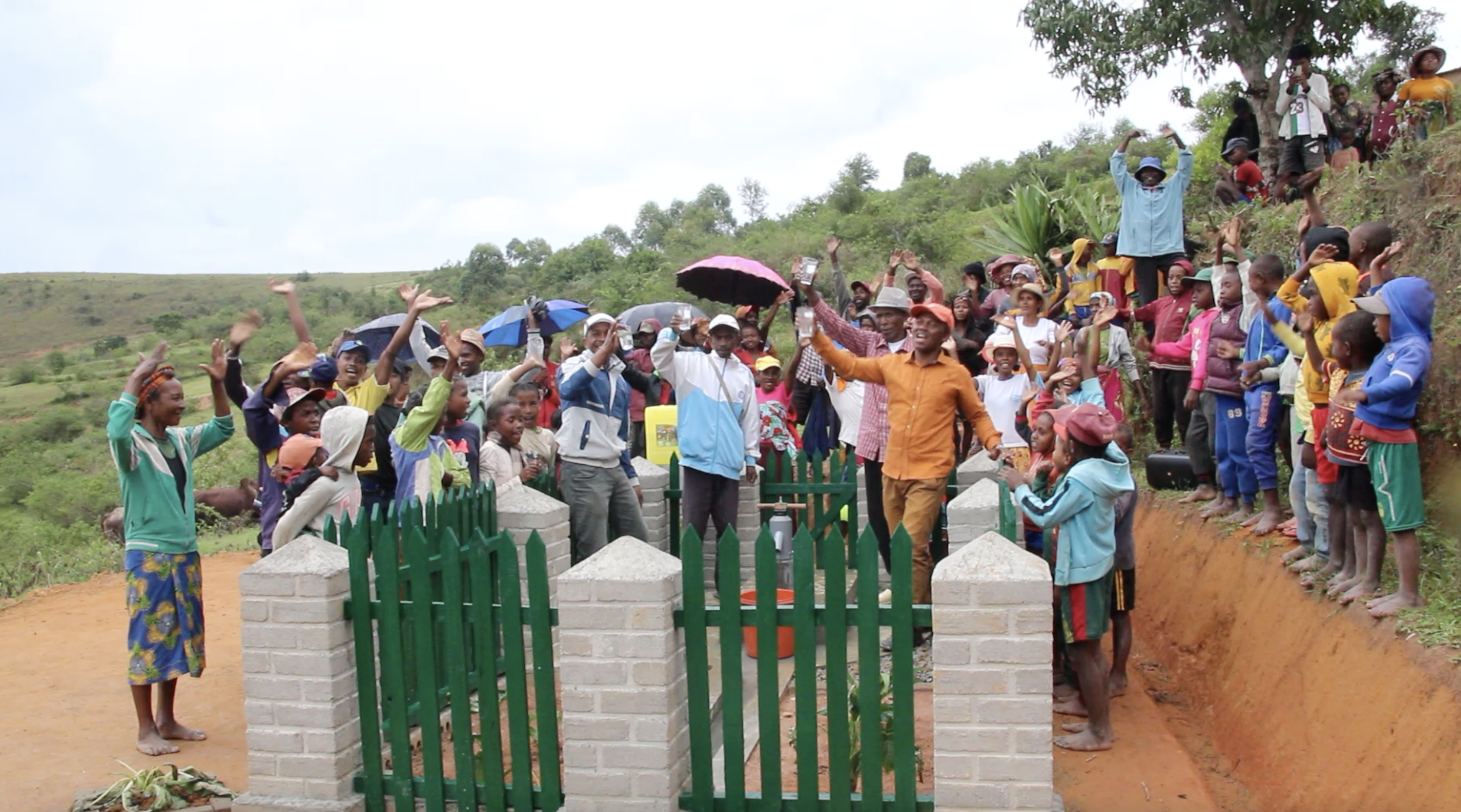 Borehole inauguration celebration in Tolongoa Nord