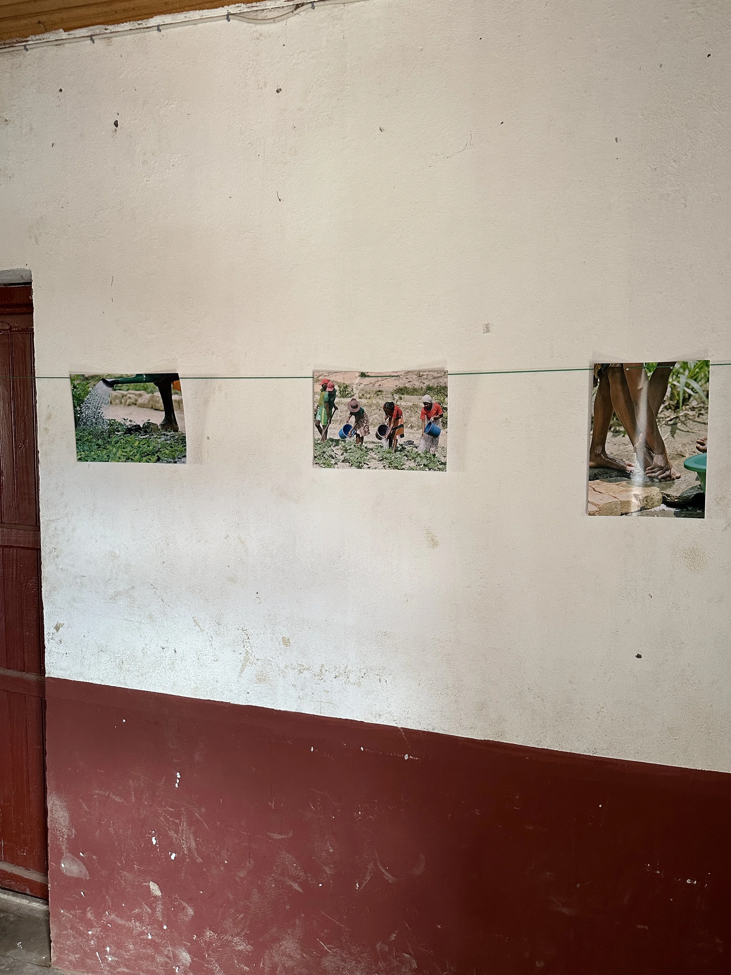 Photo exhibition on importance of clean water