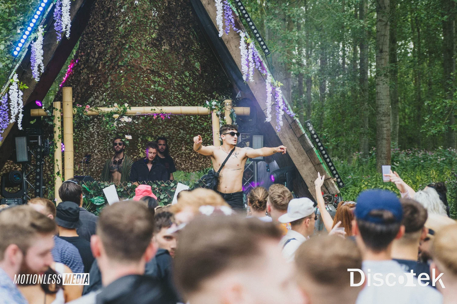 GALLERY — Into the Woods festival