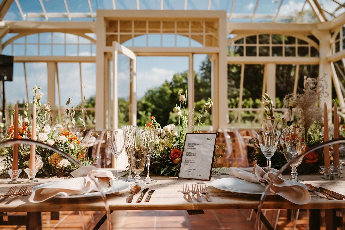 WEDDING // When most weddings were only allowed to be 30. The gorgeous bride let me run with the table settings. Such a gorgeous result. 
/
/
/
/ 
/ 
#party #wedding #microwedding #glasshouse #styling #eventplanner #surrey #surreyhills