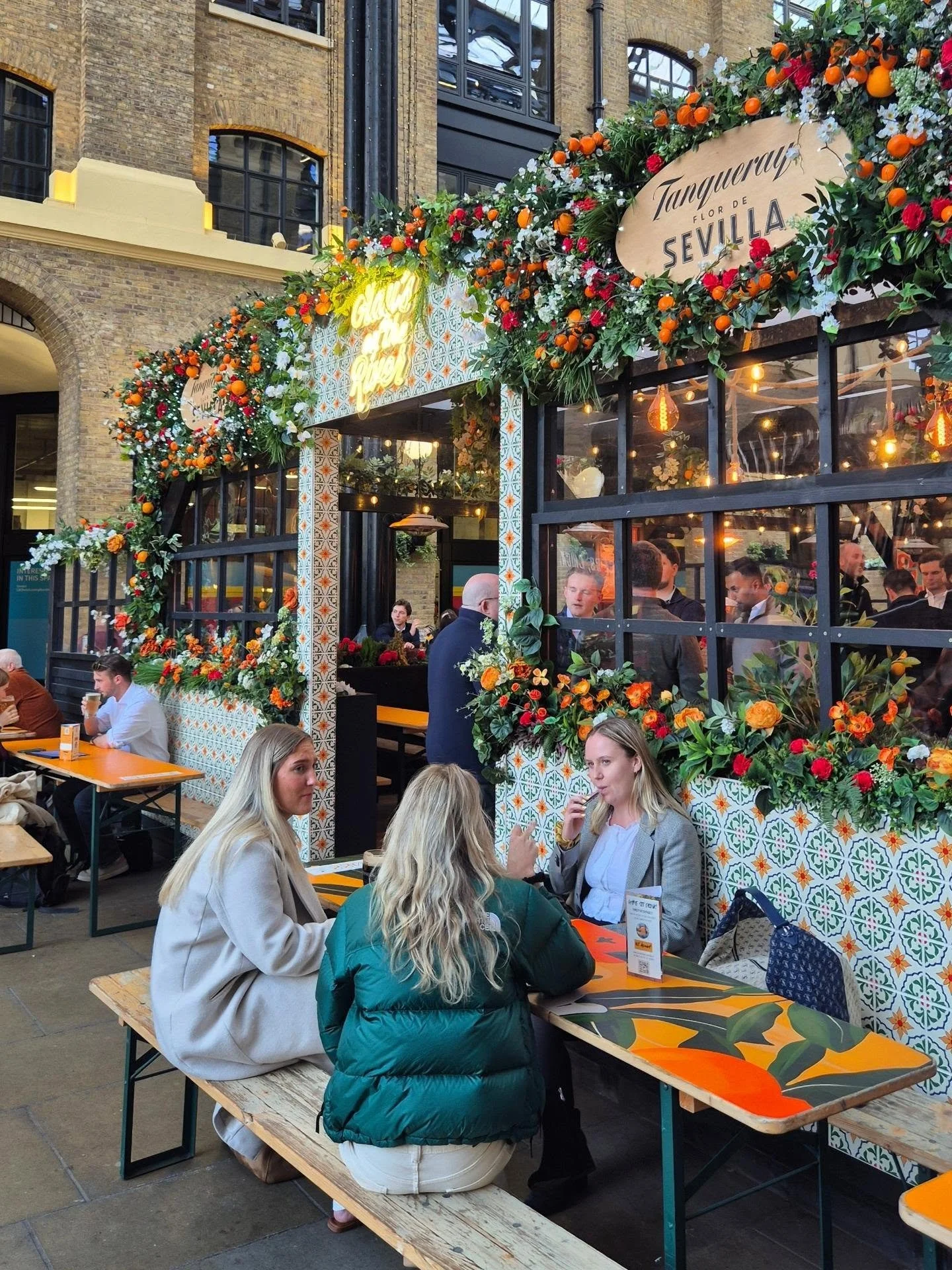 Happy Wednesday ☀️🍻🌿 We're open all week despite tube strikes for food &amp; drinks!

Walk-ins welcome 🍊

#sunnylondon #tubestrike #londonbar #foryou #londonlife