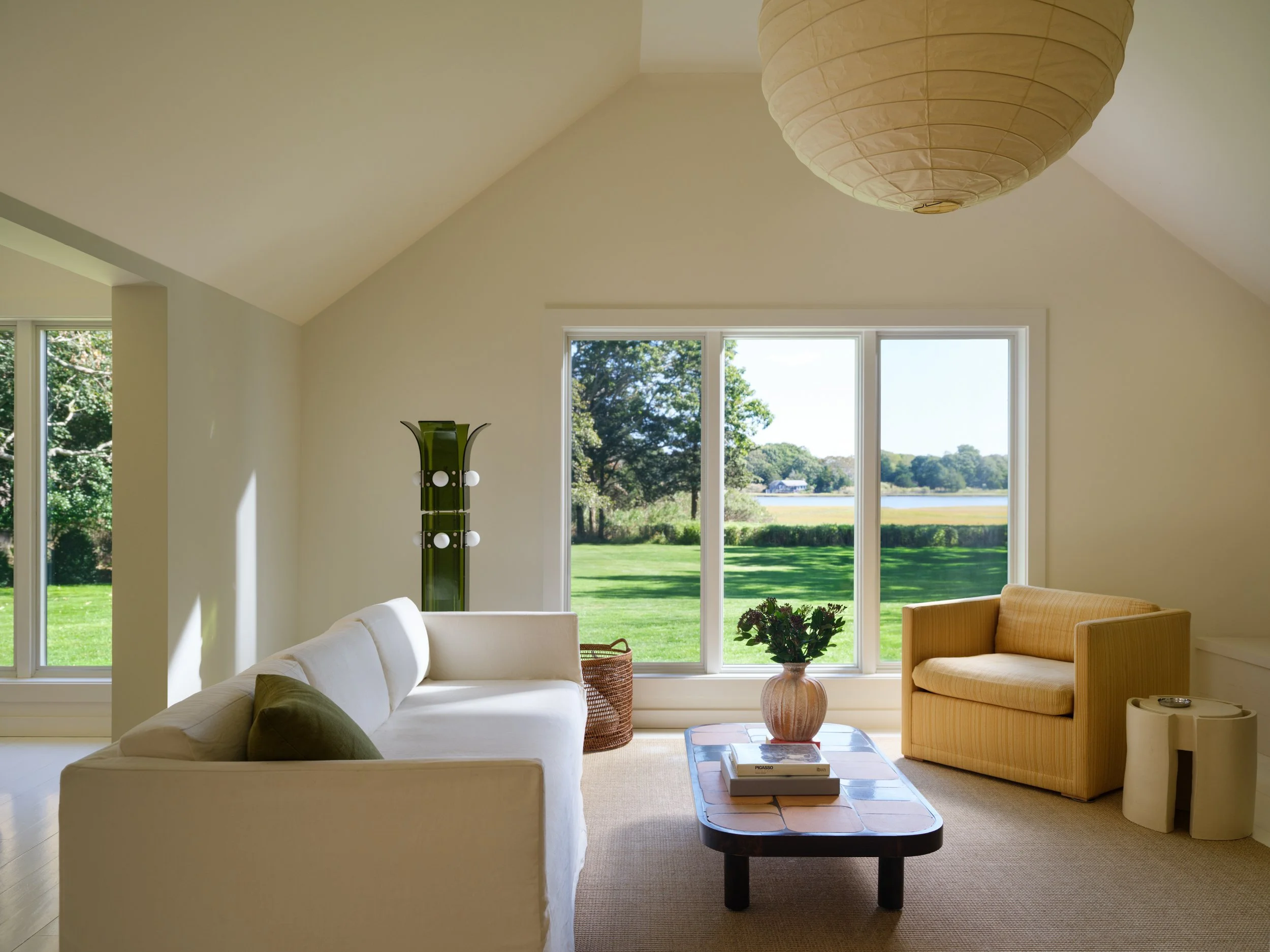 Blue-Green-Works-east-hampton-livingroom-1.jpg
