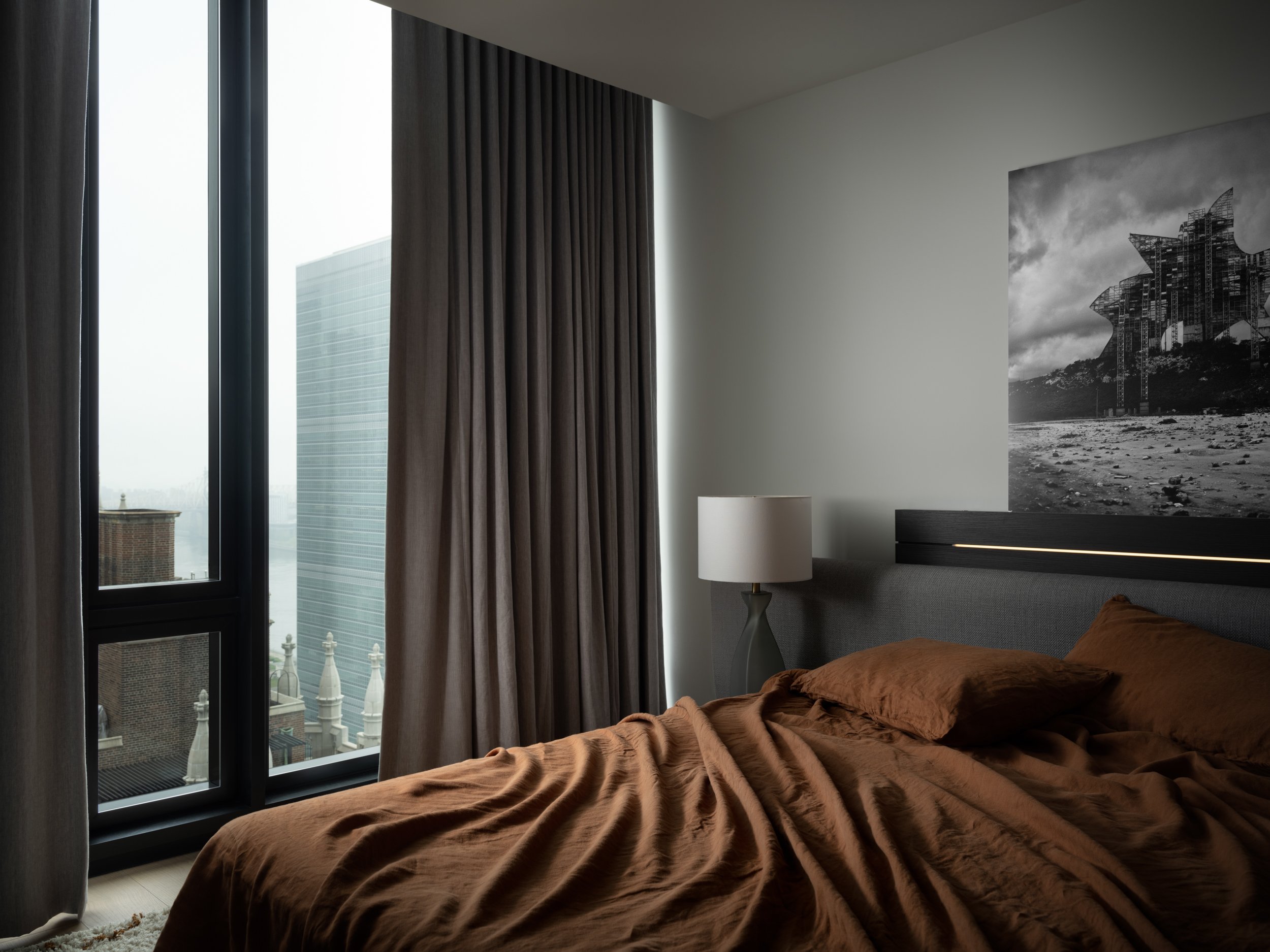 ahmad-abouzanat-interior-design-midtown-apartment-bedroom-03.jpg