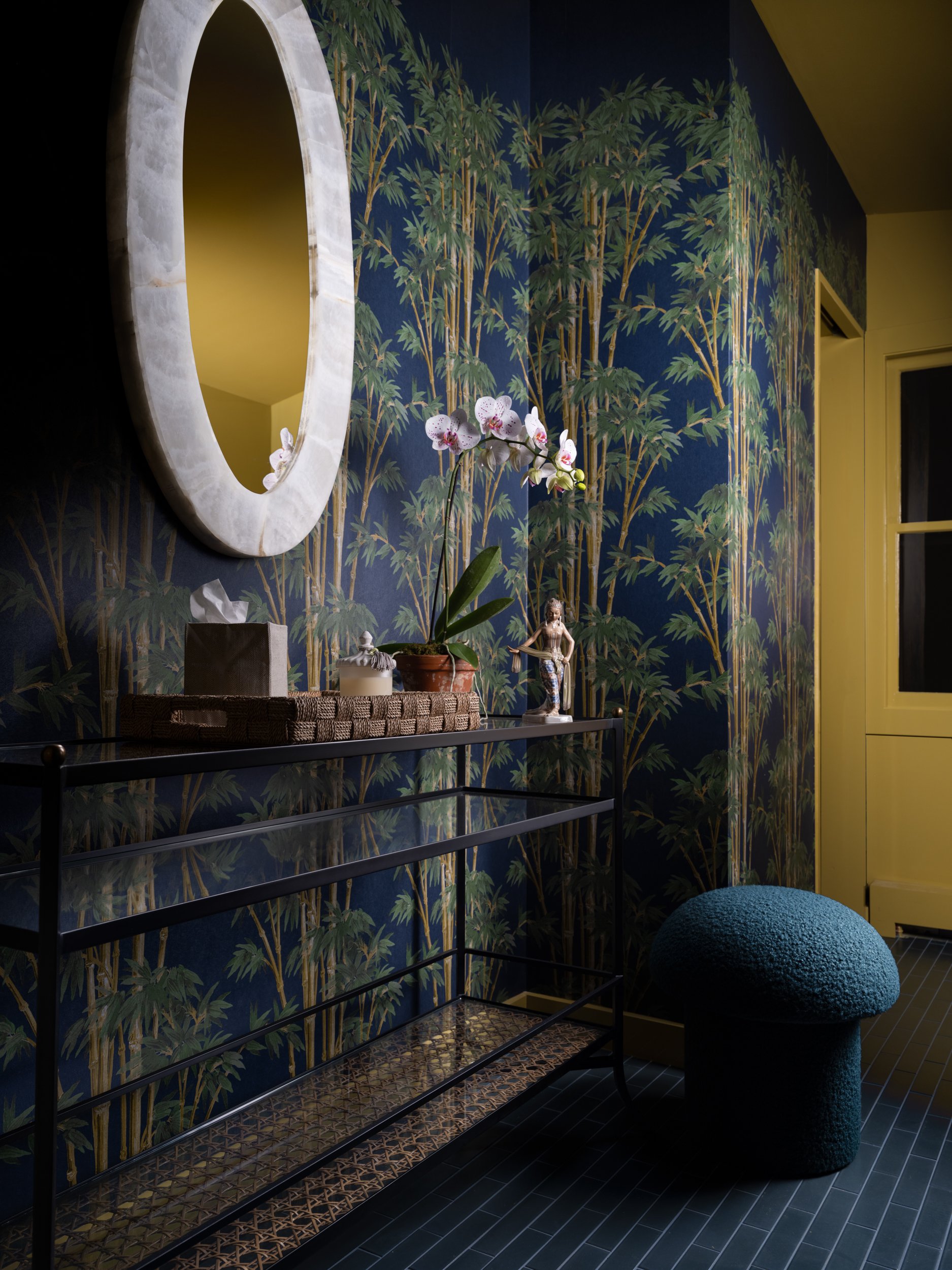 alec-holland-greenwich-connecticut-interior-design-bath-room-01.jpg