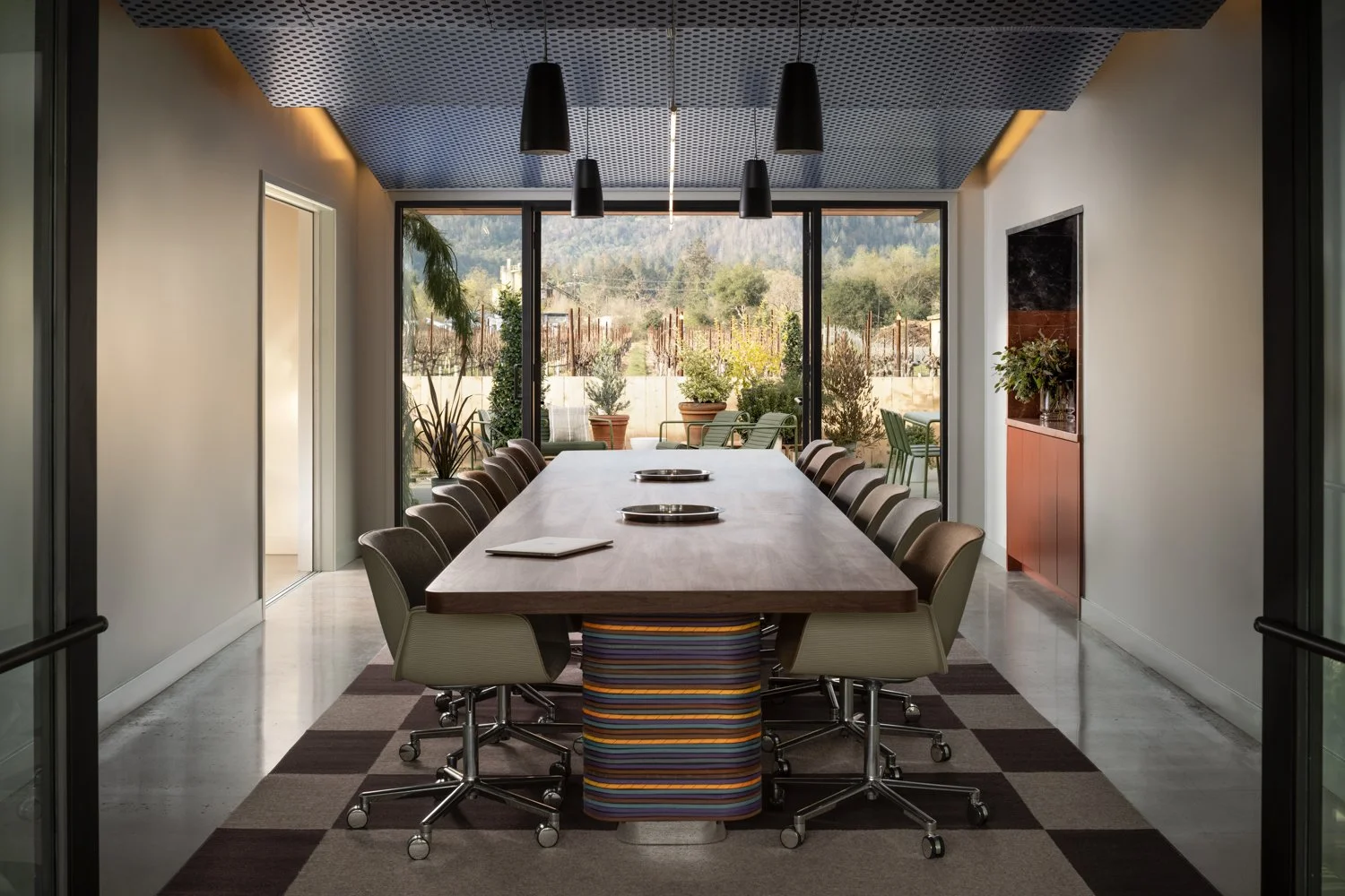 becky-carter-interior-design-st-helena-california-dining-room-02.jpg