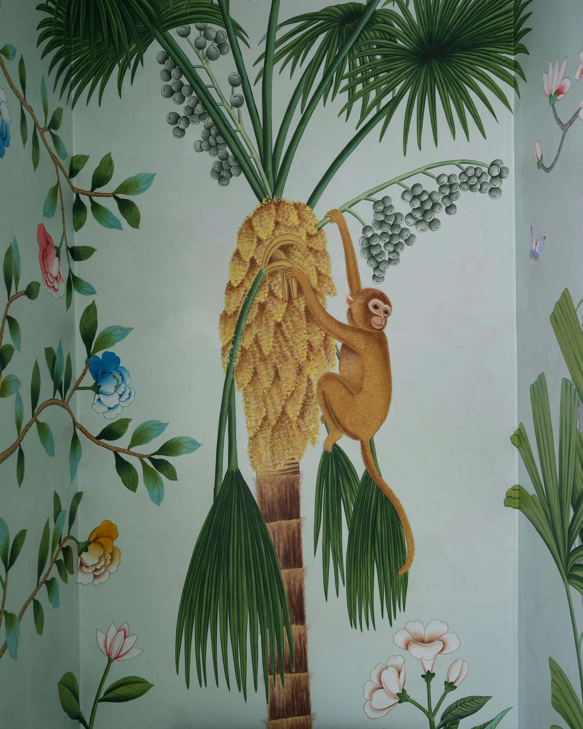 lara-apelian-studio-interior-design-midtown-powder-room-03.jpg