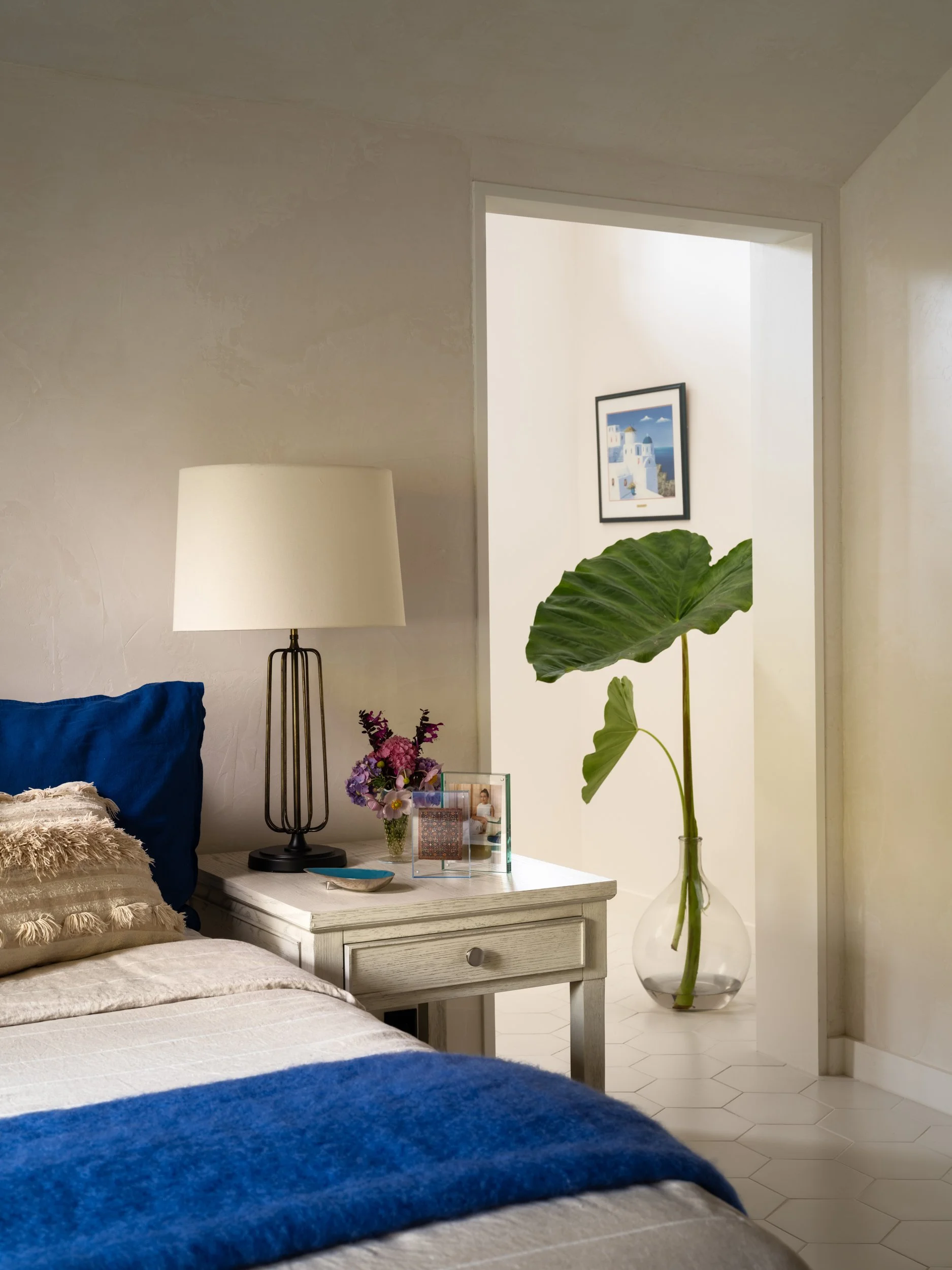 alec-holland-greenwich-connecticut-interior-design-bed-room-03.jpg