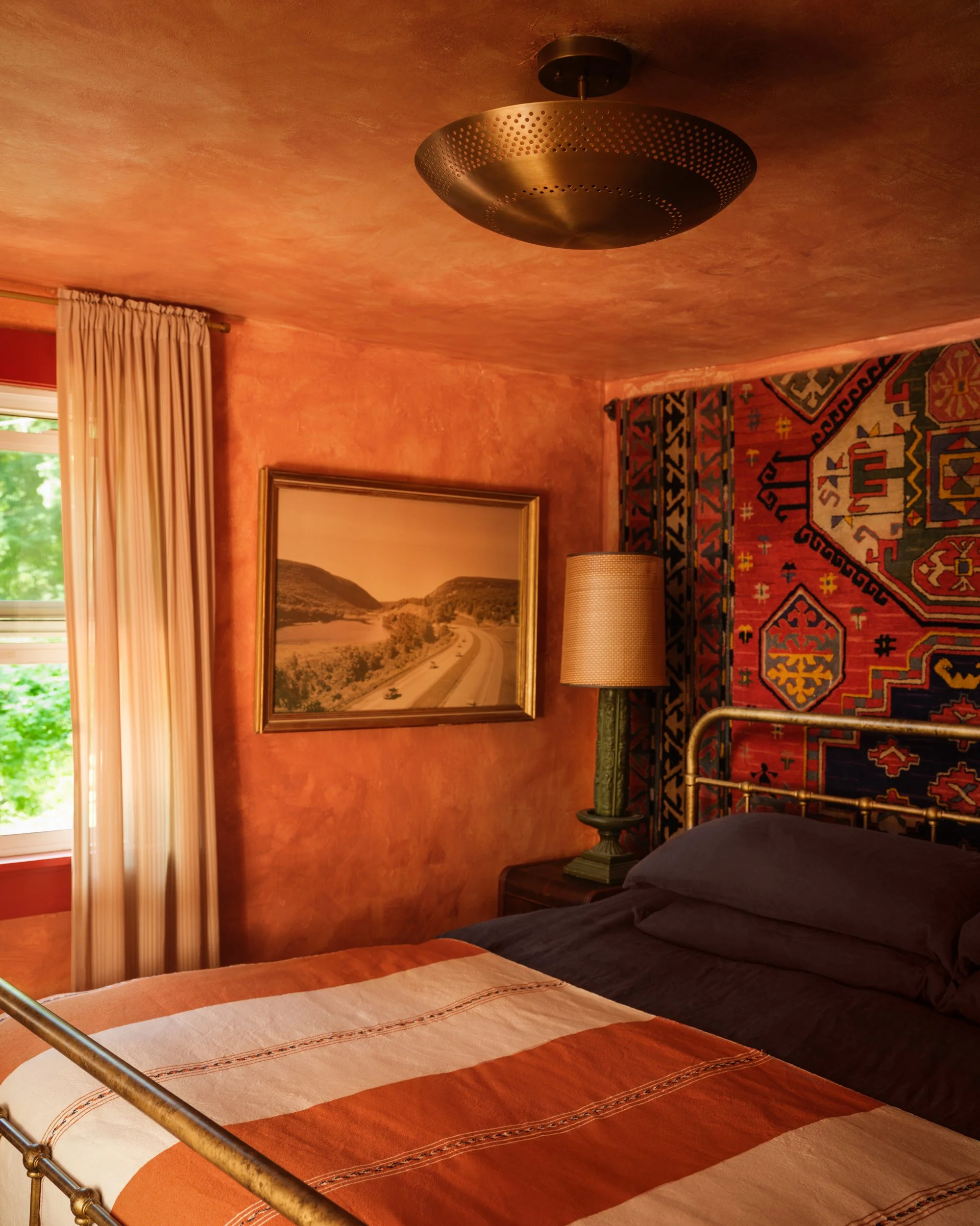 stroudsburg-pa-farmhouse-bed-room-01.jpg