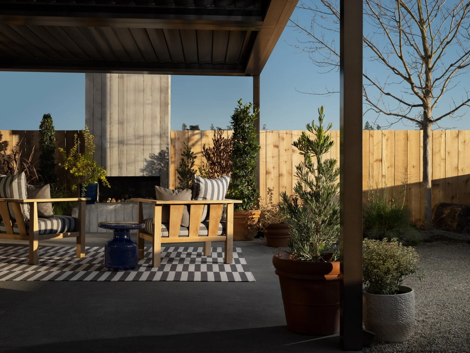 becky-carter-interior-design-st-helena-california-outdoor-patio-01.jpg