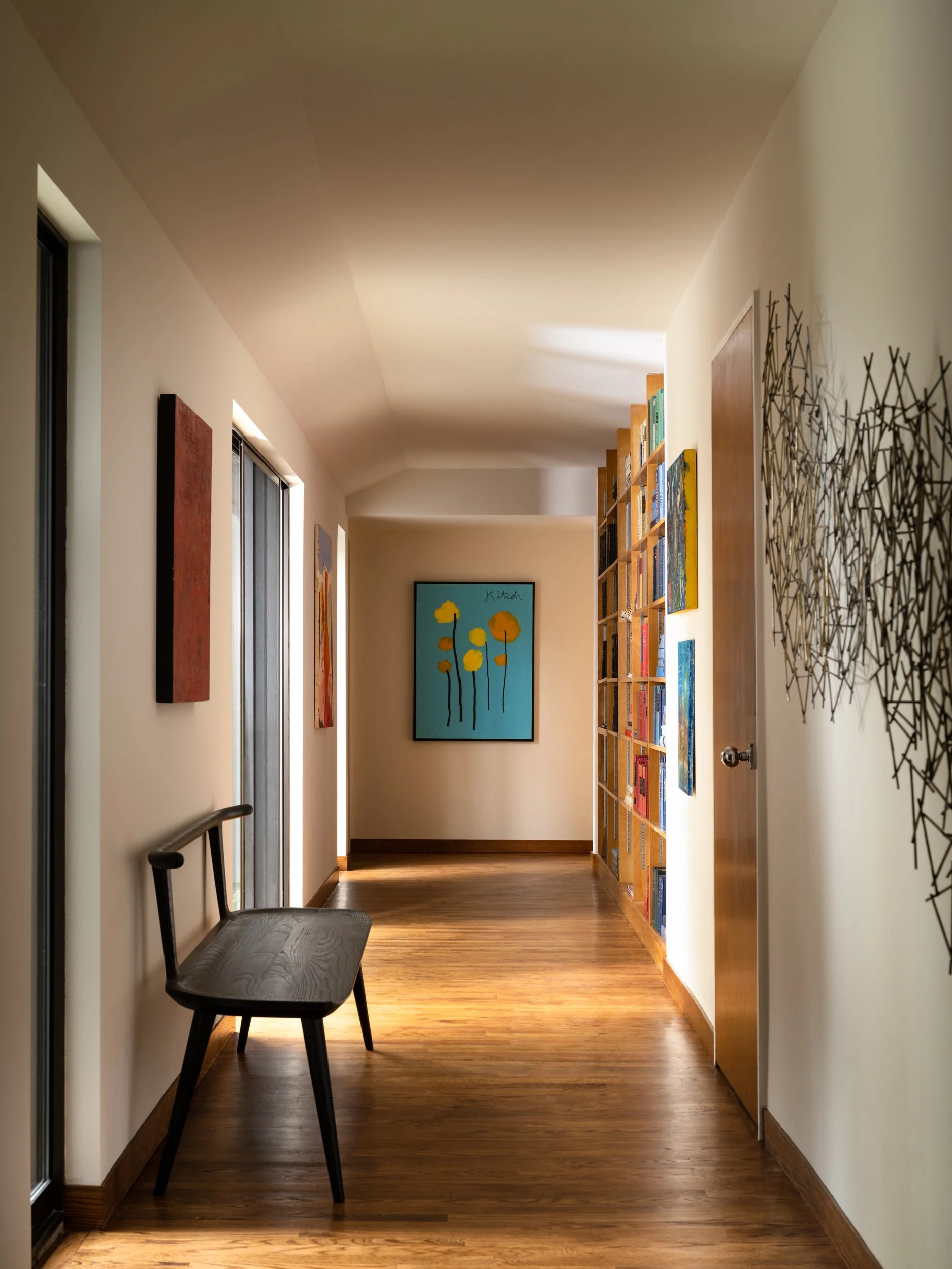 alec-holland-greenwich-connecticut-interior-design-hallway-01.jpg