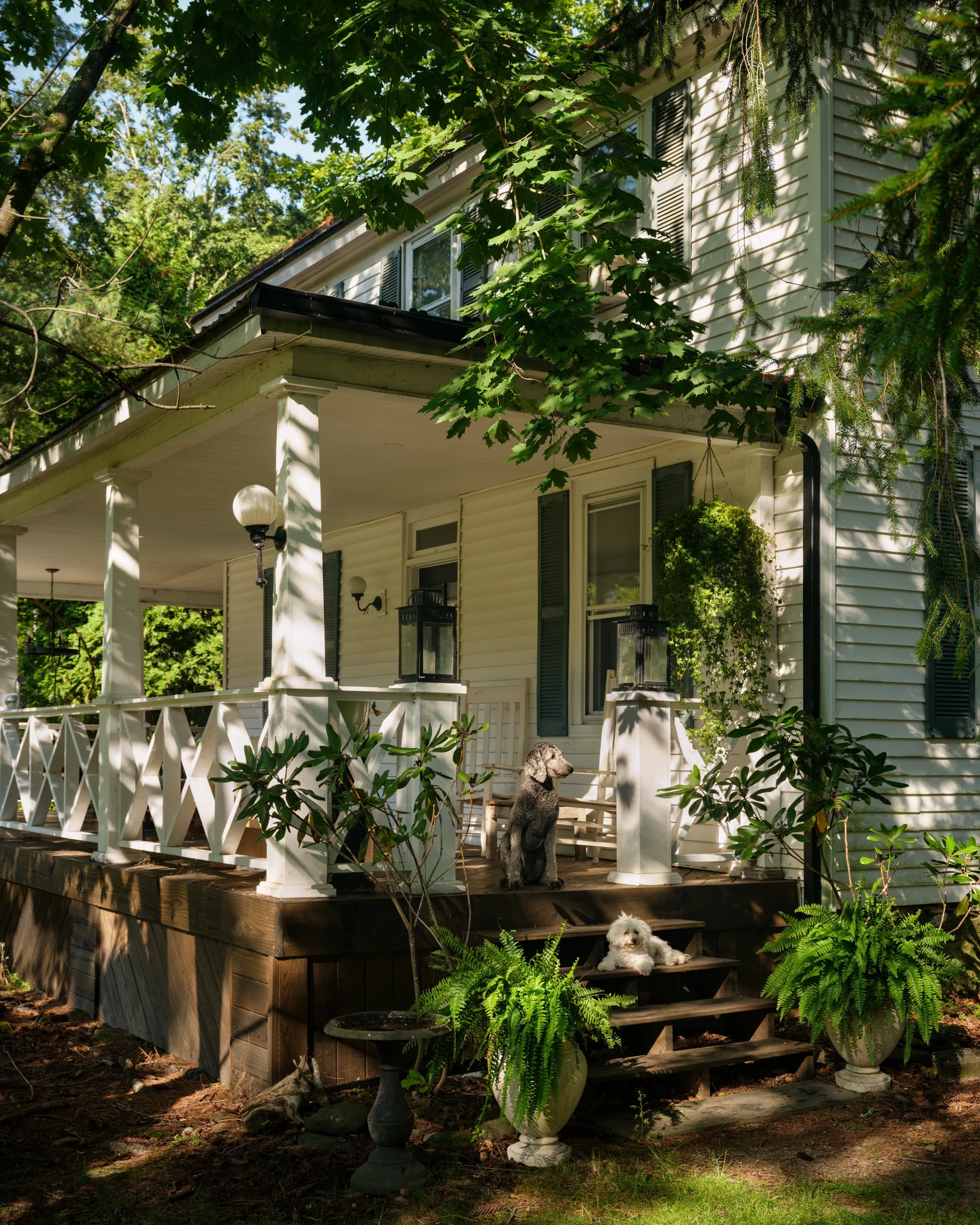 stroudsburg-pa-farmhouse-exterior-01.jpg