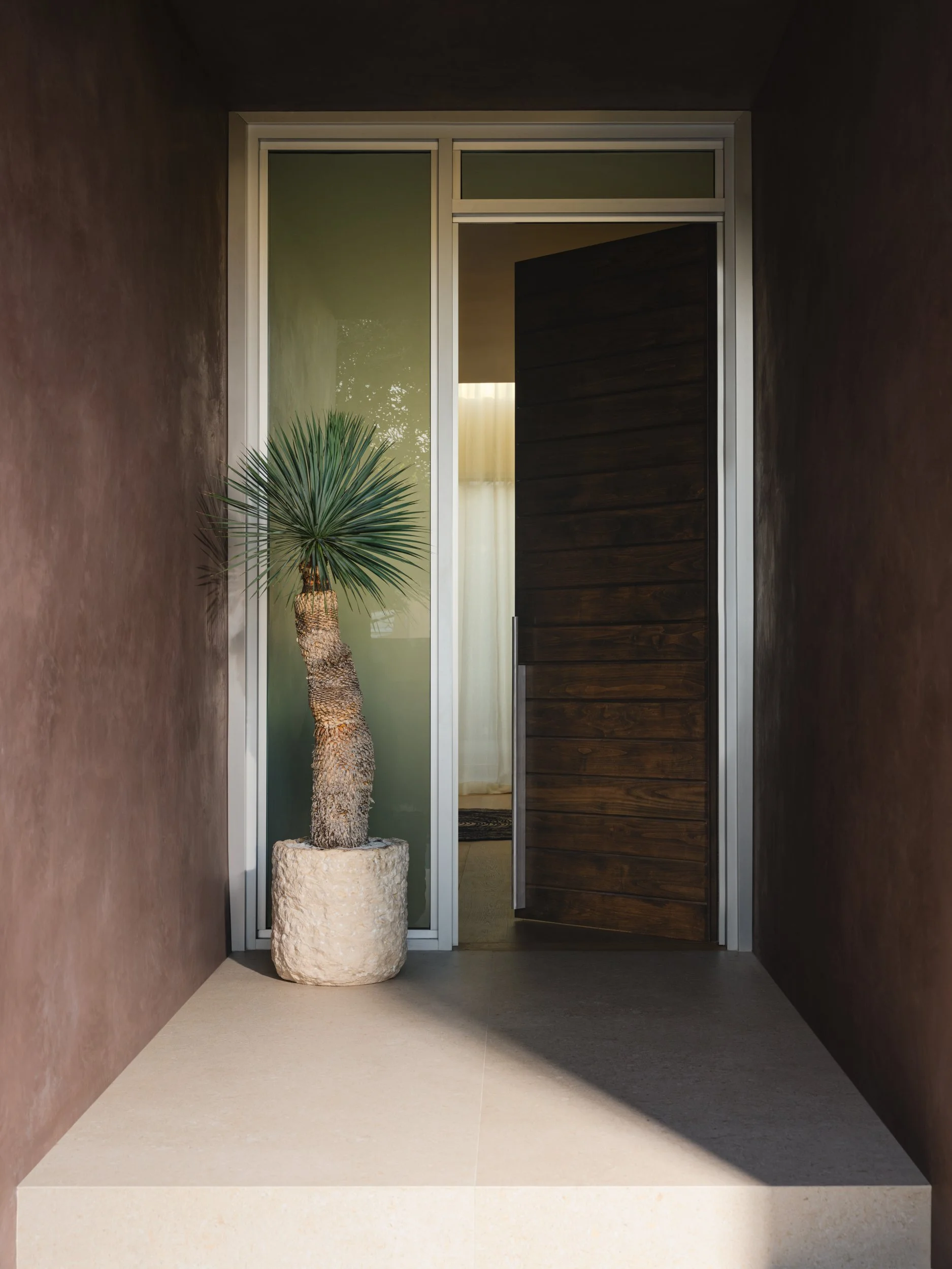 huma-sulaiman-los-angeles-thus-interior-design-outdoor-03.jpg
