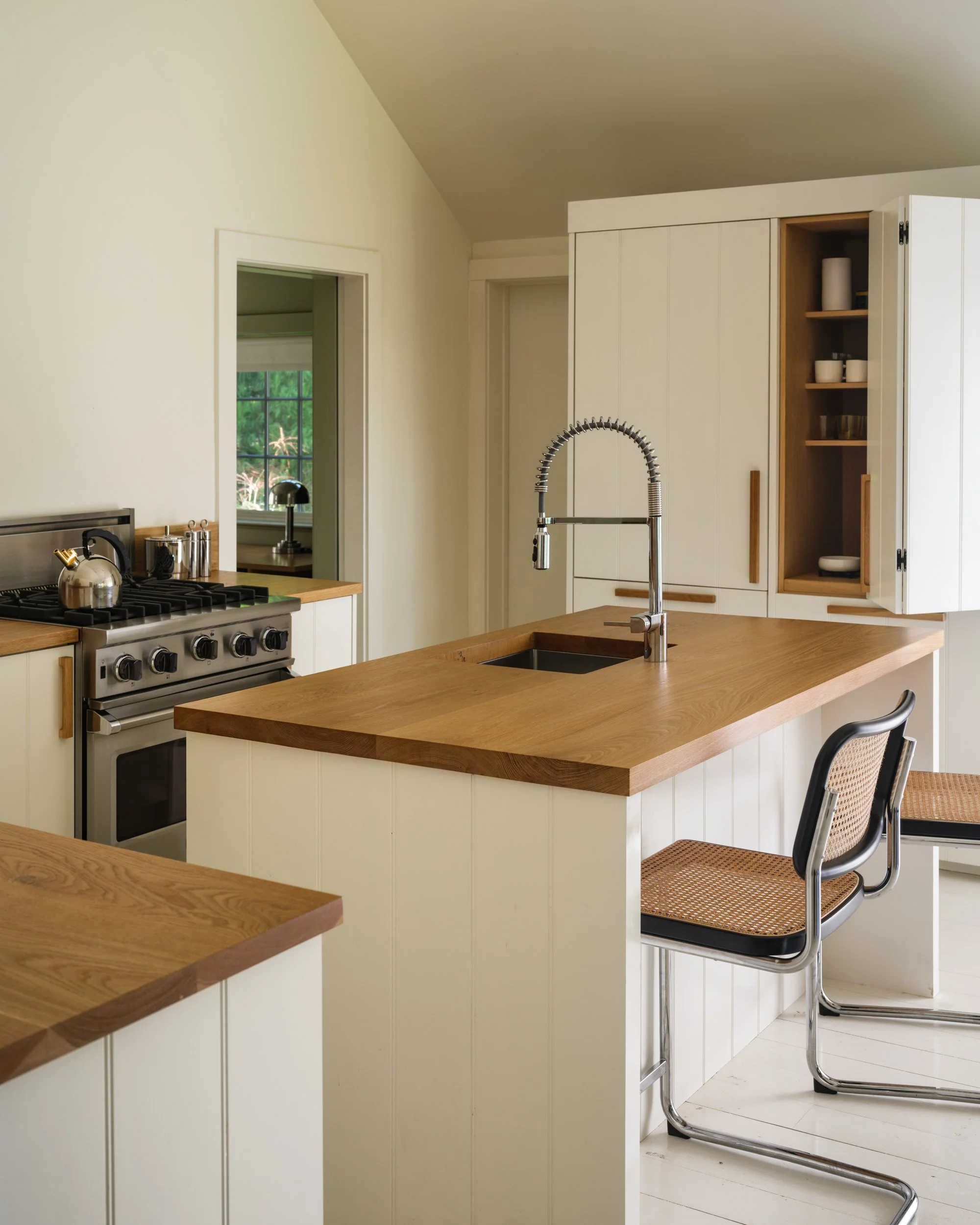 Blue-Green-Works-east-hampton-kitchen-1.jpg