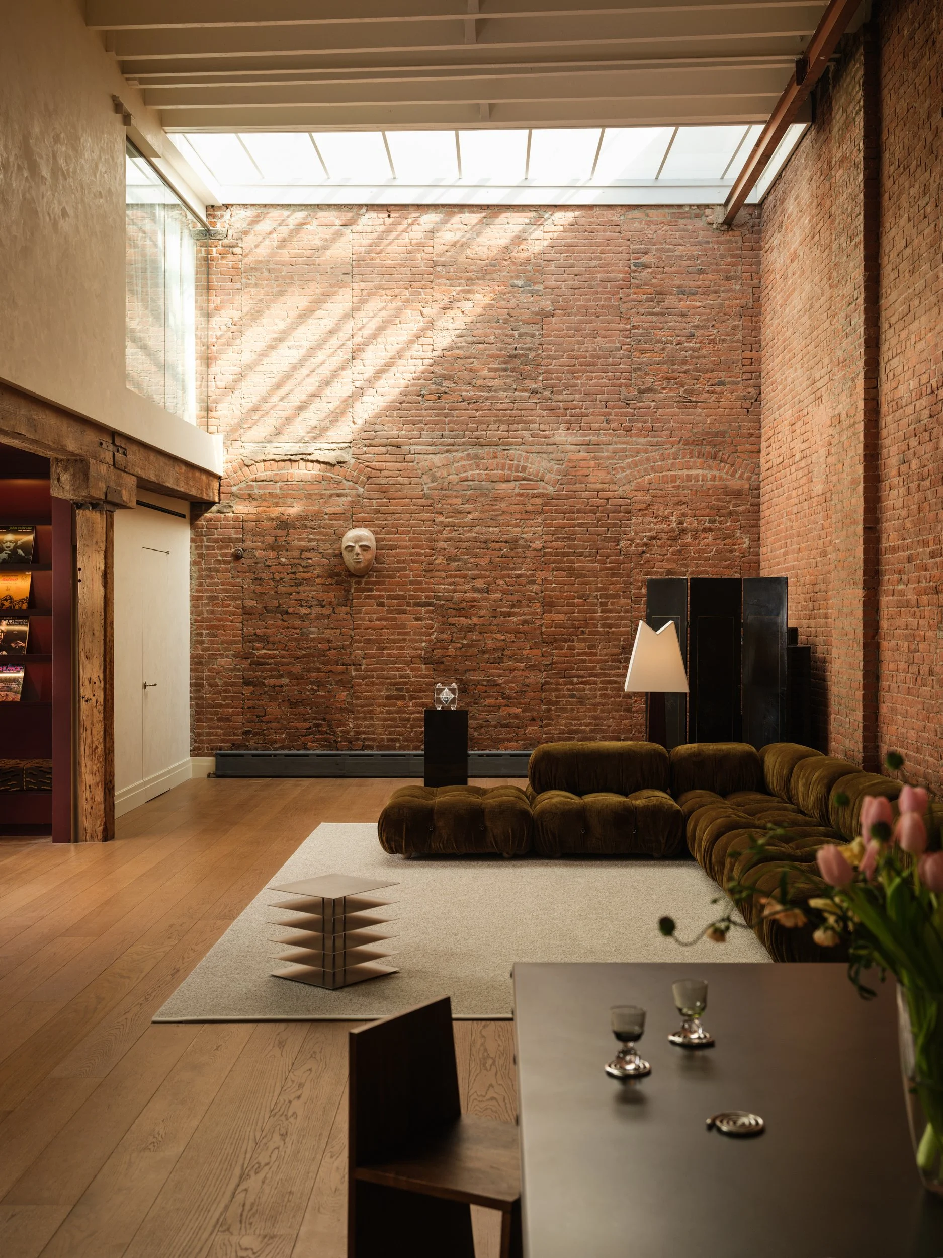 ma-studio-tribeca-interior-living-room-05.jpg