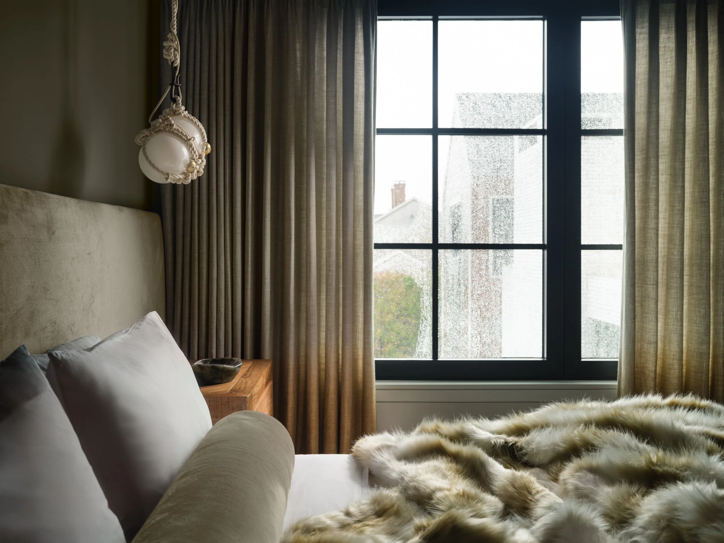 valerie-pena-sagaponack-hampton-bedroom-07.jpg