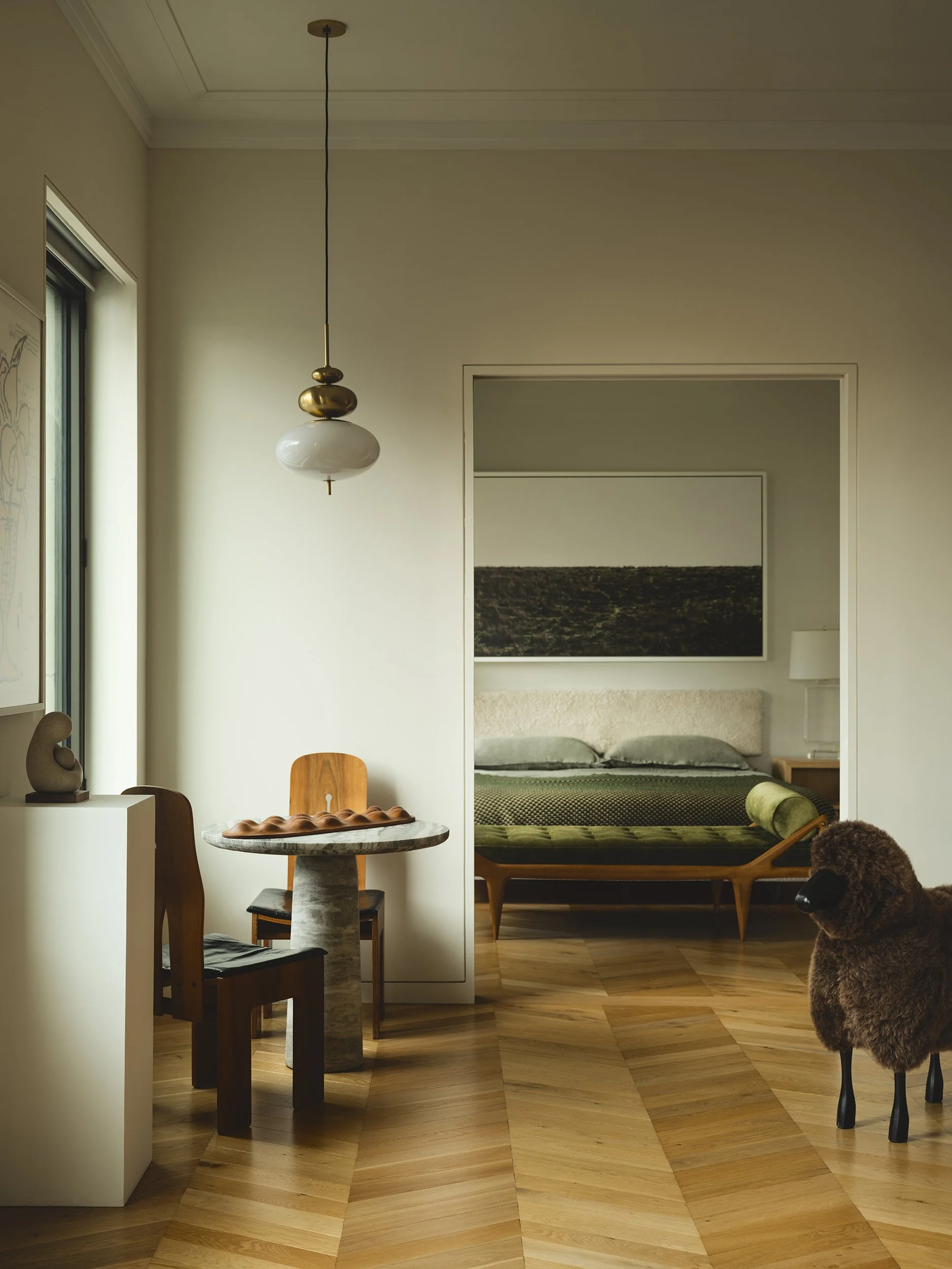 avroko-chelsea-interior-room-01.jpg