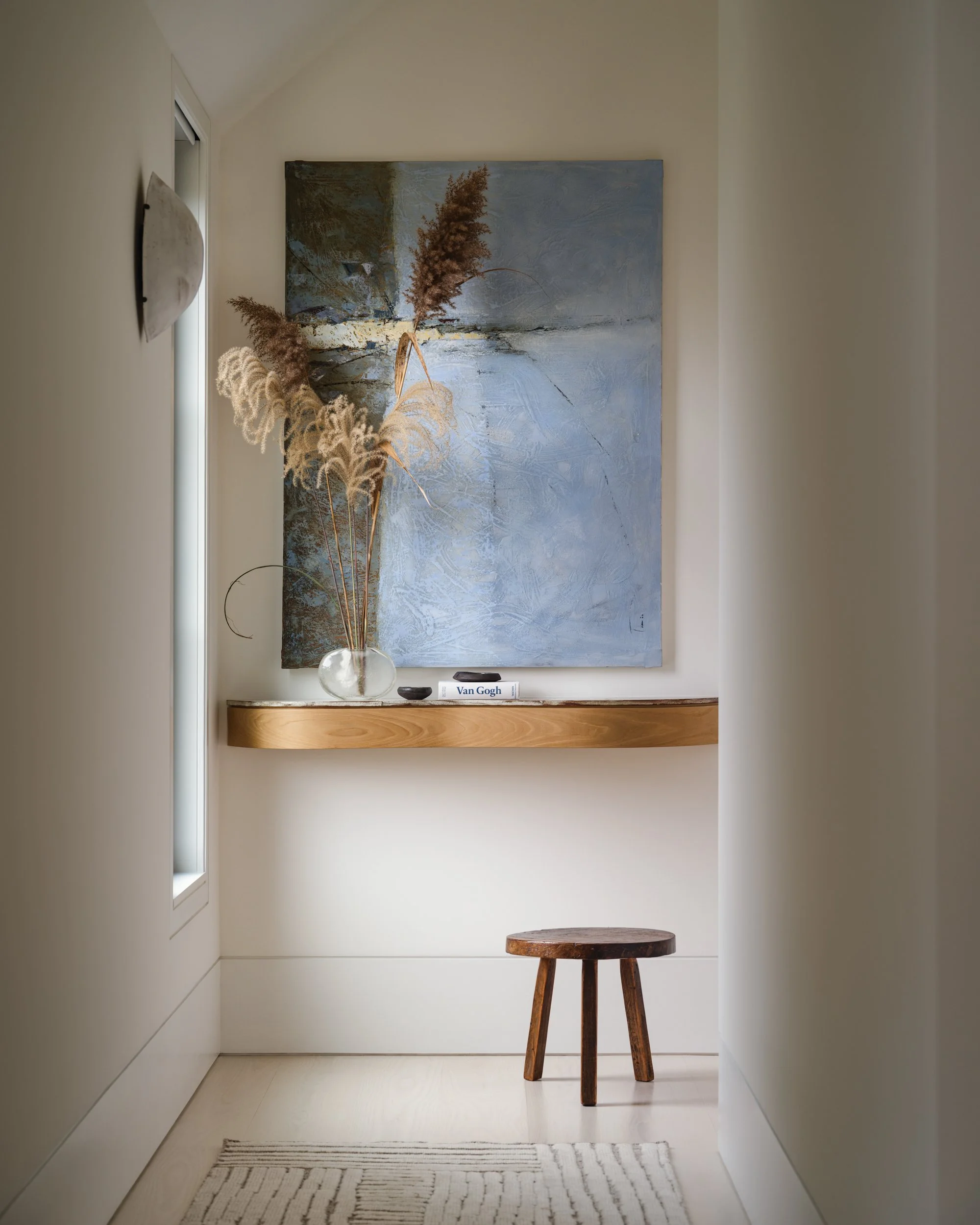valerie-pena-sagaponack-hampton-hallway-05.jpg