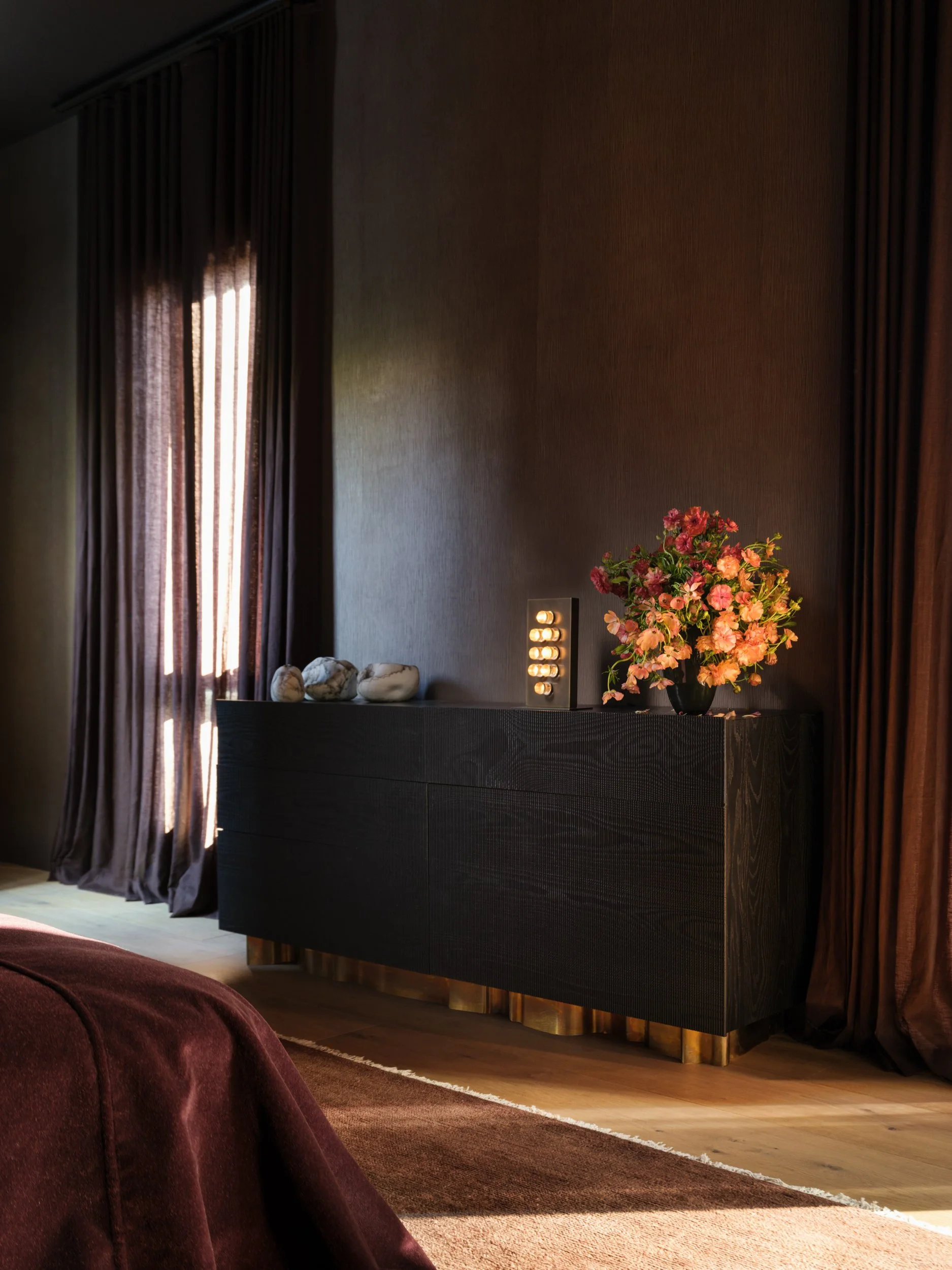 huma-sulaiman-los-angeles-thus-interior-design-bed-room-08.jpg