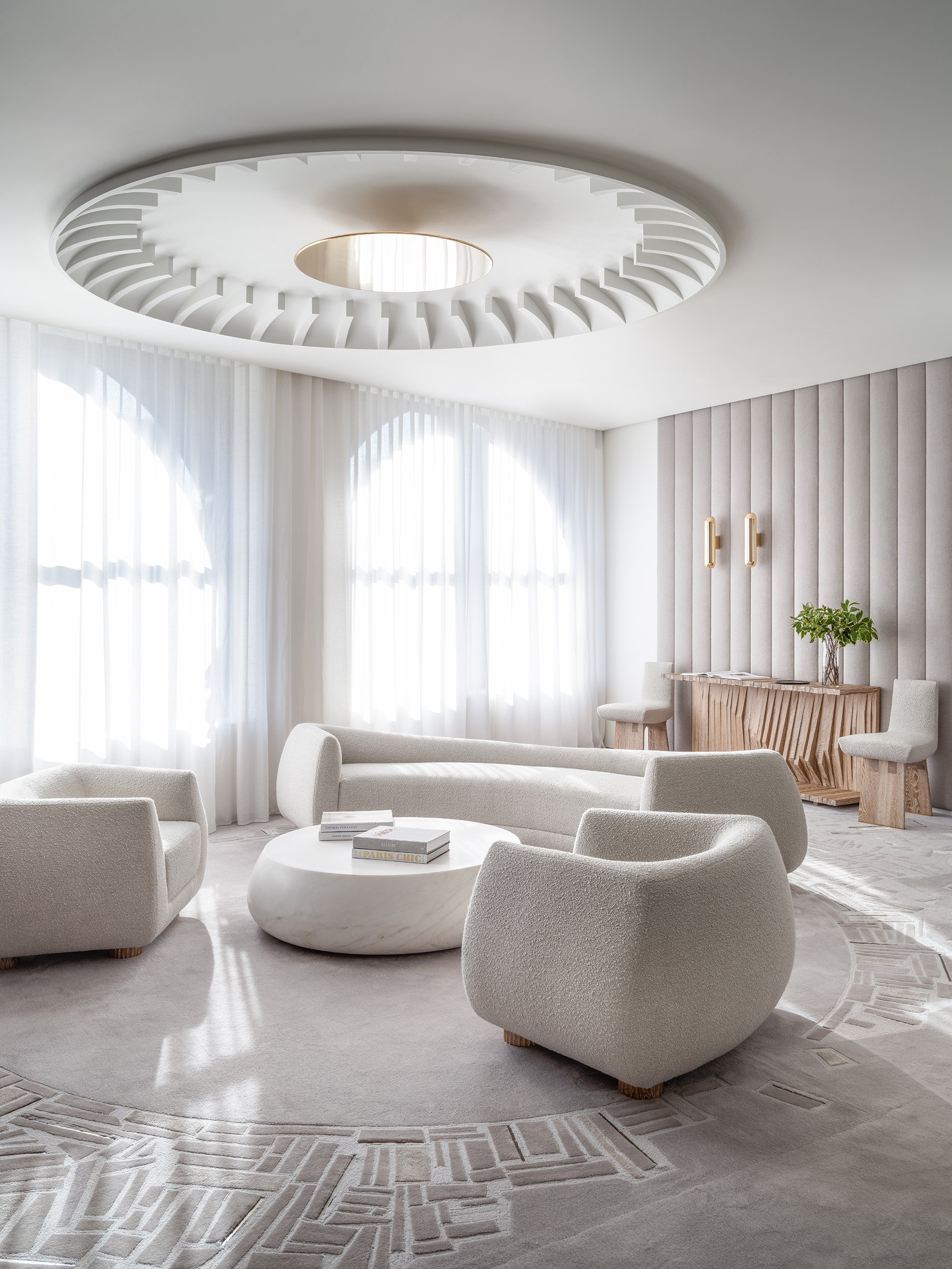par-excellence-soho-interior-design-living-room-06.jpg