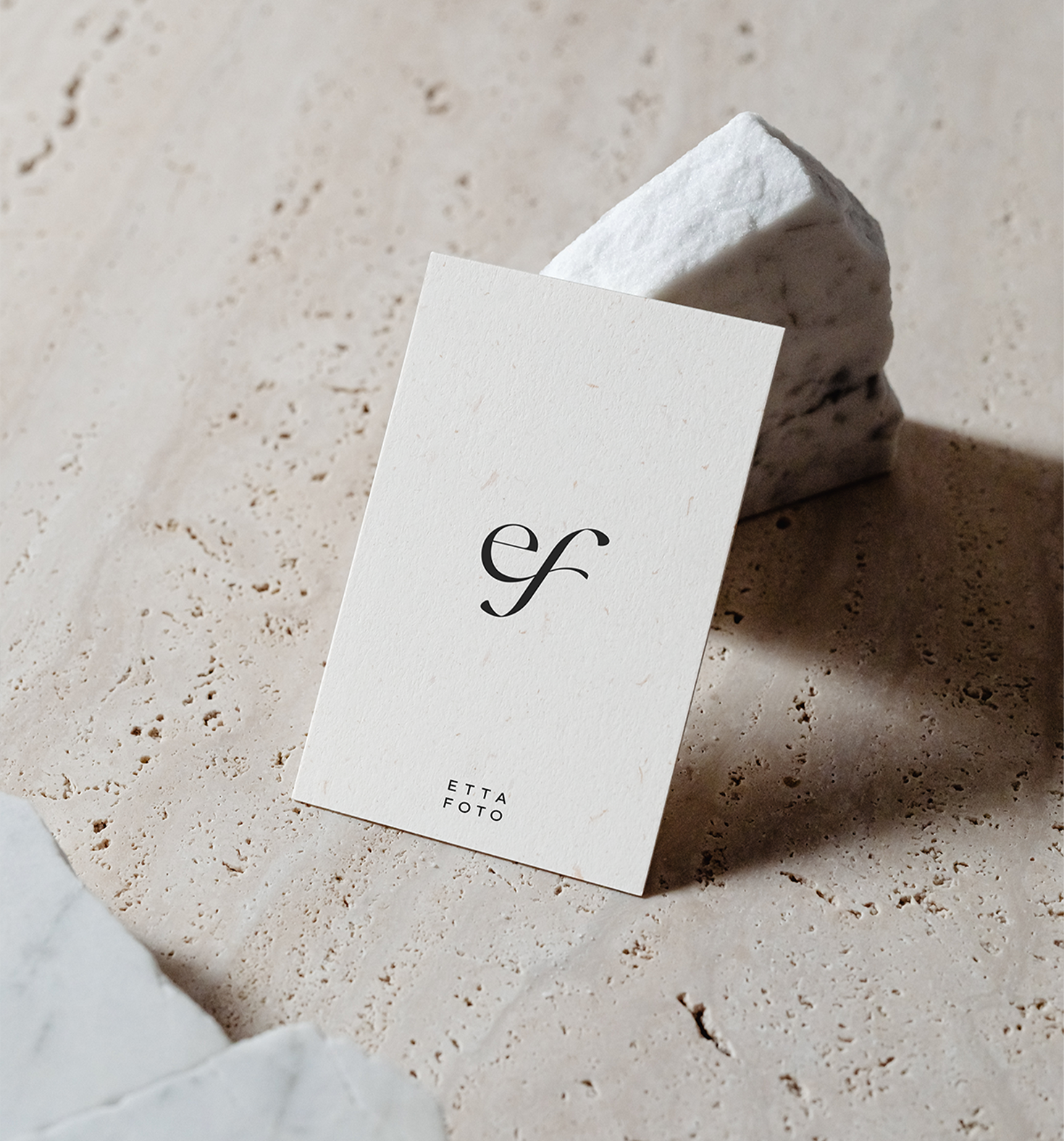 10 Minimalist Branding Examples That Inspire Simplicity and Impact