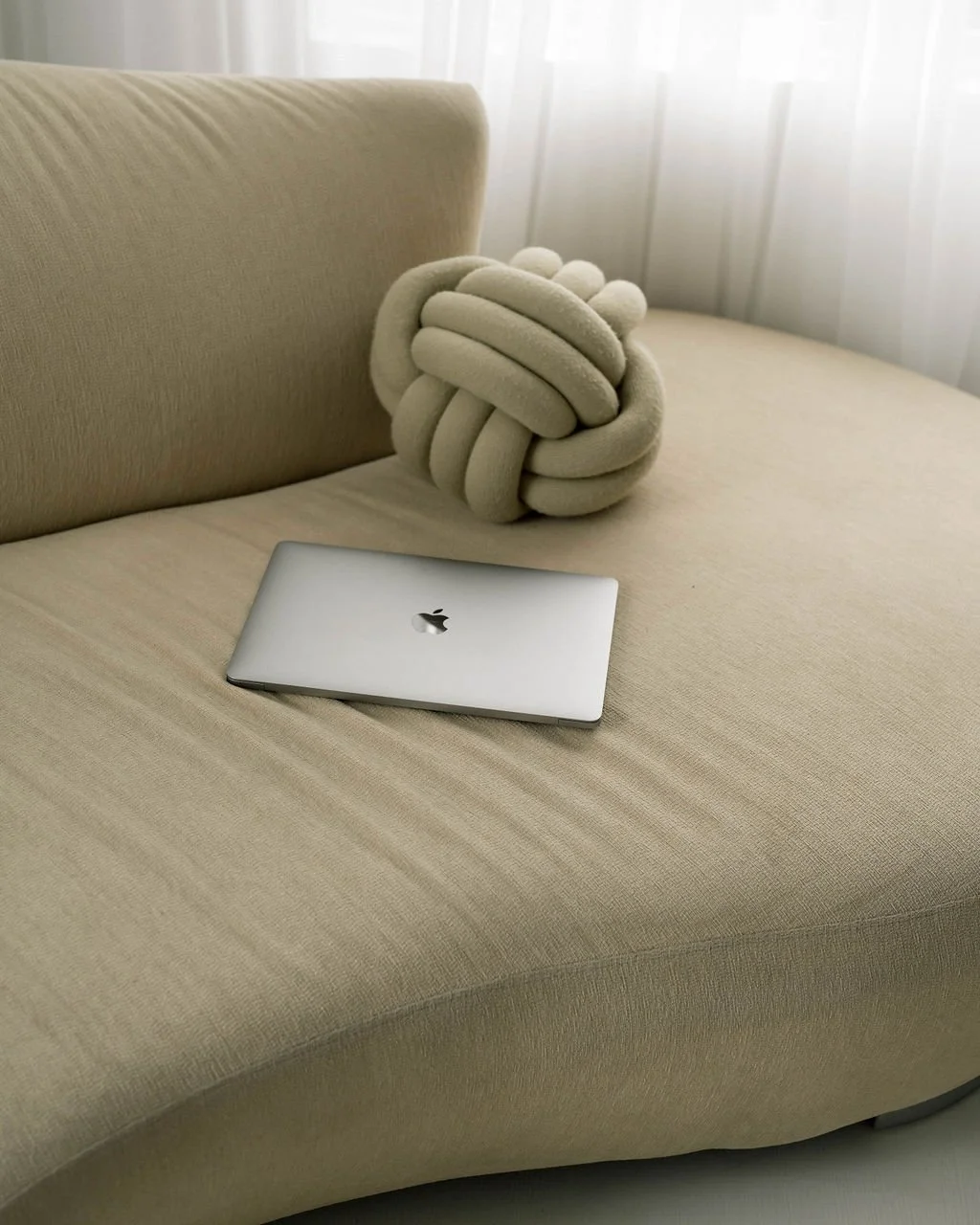 How to Write Website Copy That Converts (Even If You Hate Writing)