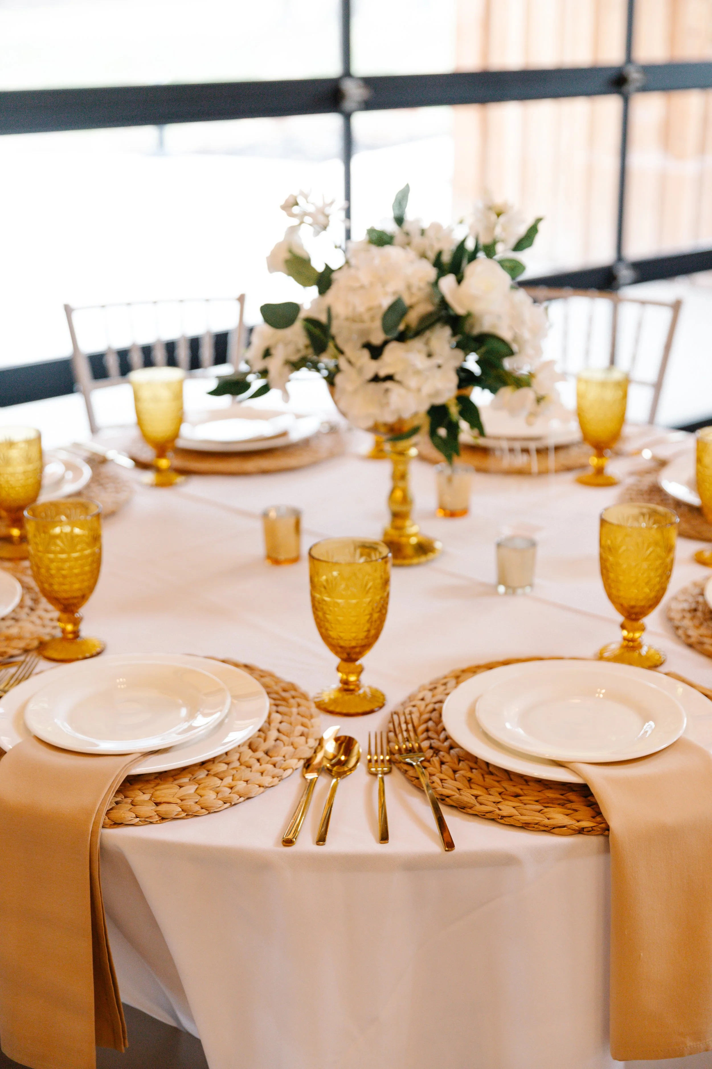 ClassicCatering&Events_Petals_Lifestyle_BrandShoot_March2025-355 (1).jpg