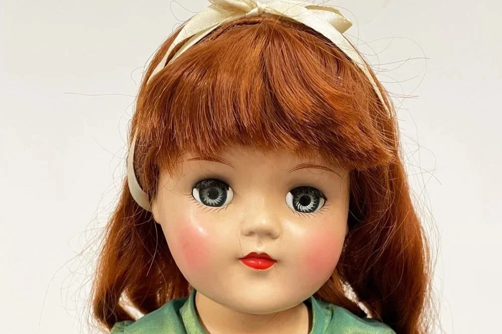 Upcoming Doll Auction 