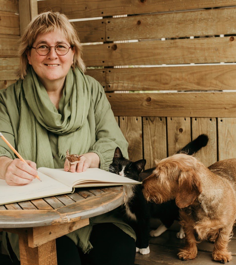 Lorraine Johnston - Workshop