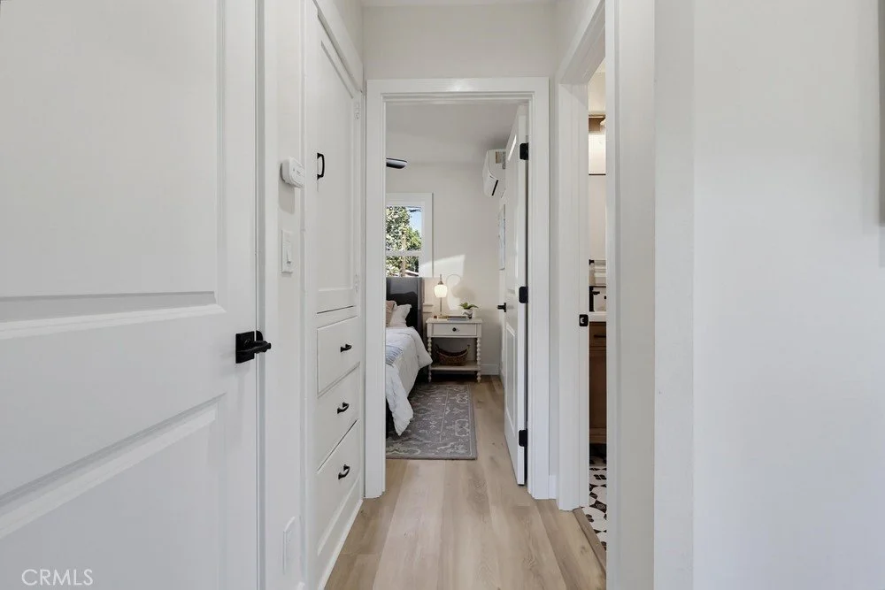 5868 Myrtle (17).jpg